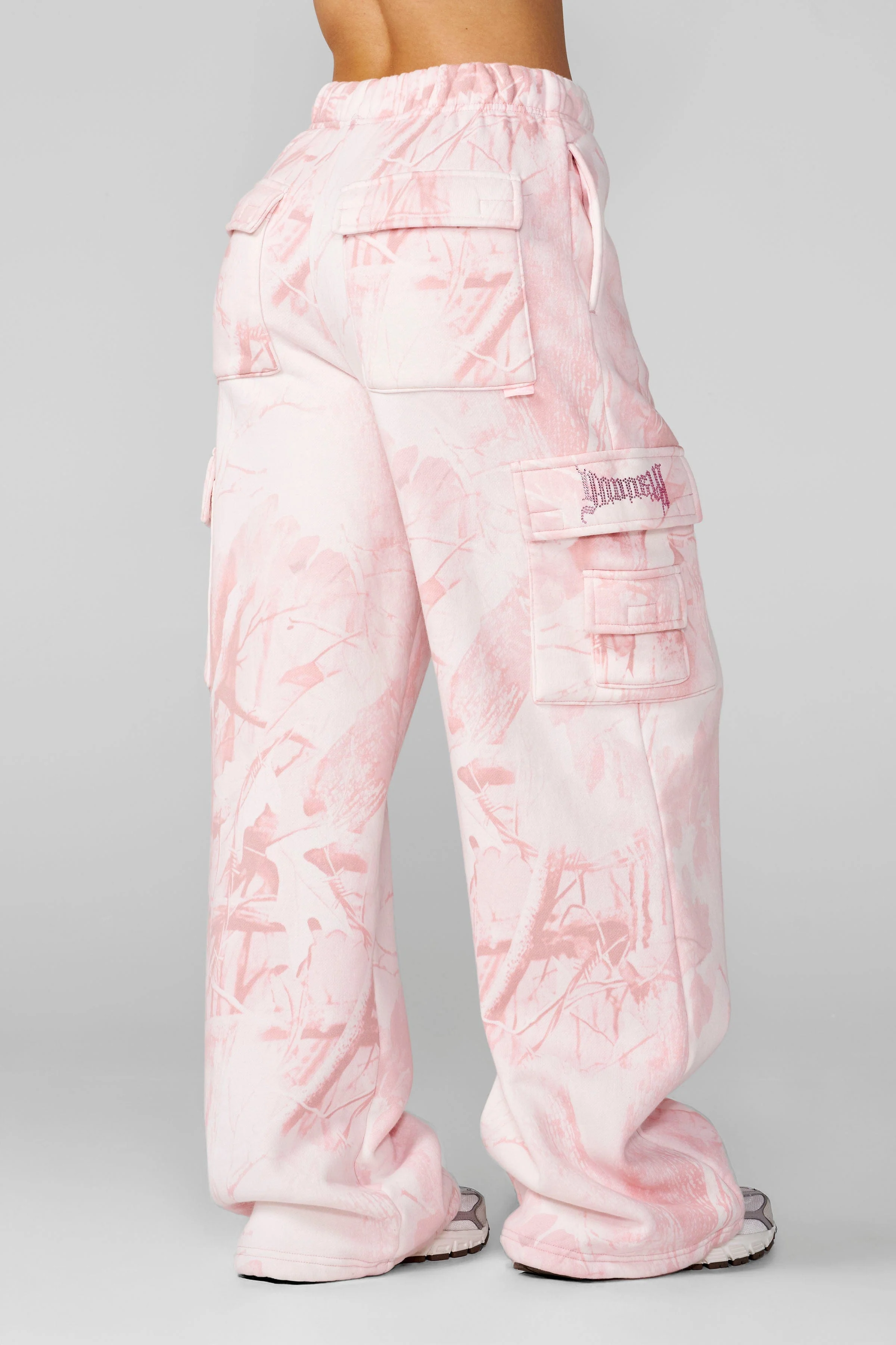 W2230 - Camo Cargo Joggers