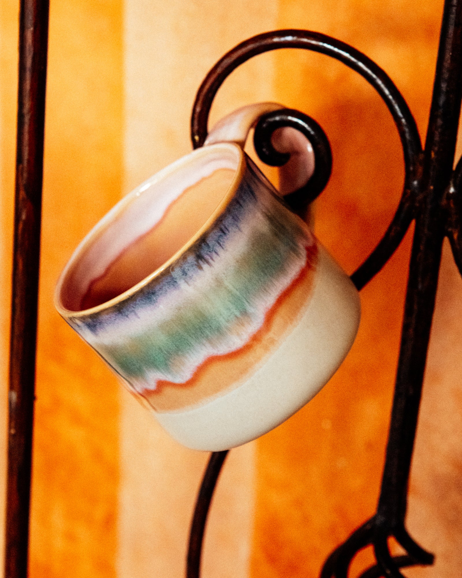 Nódoa Tasse groß dipped rosa blau