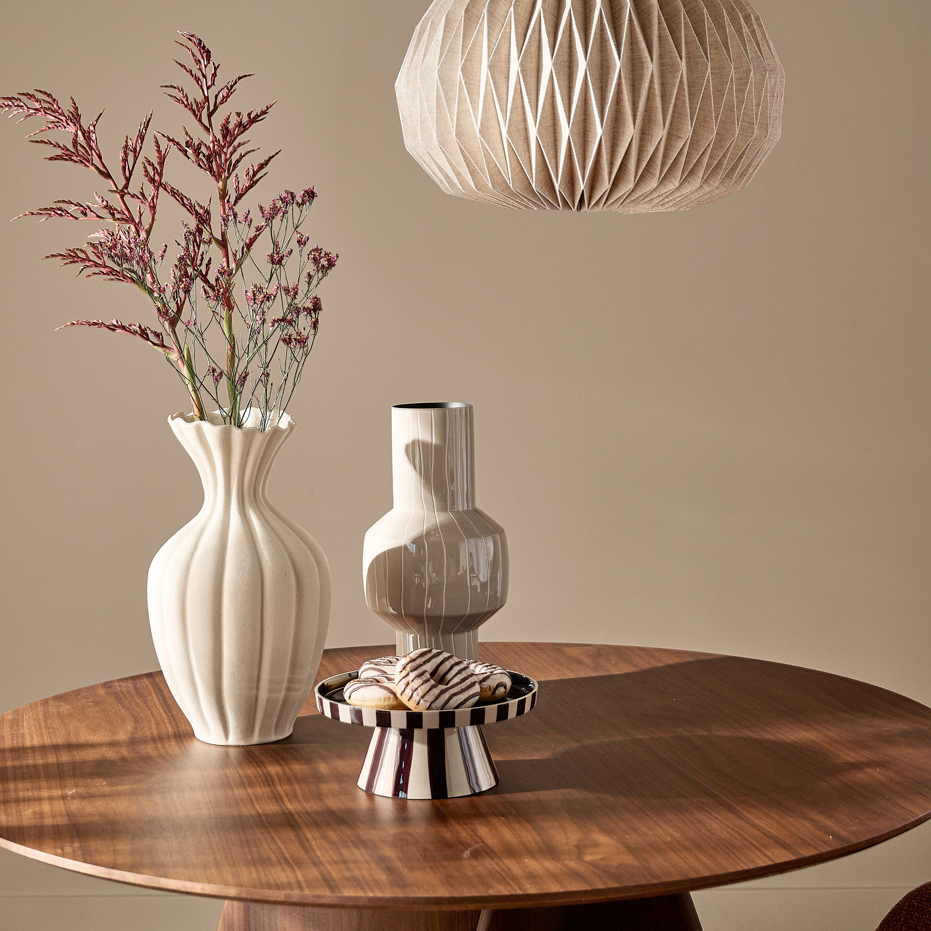 by fonQ Arcade Serveerschaal Ø 24 cm - Beige / Hot Chocolate