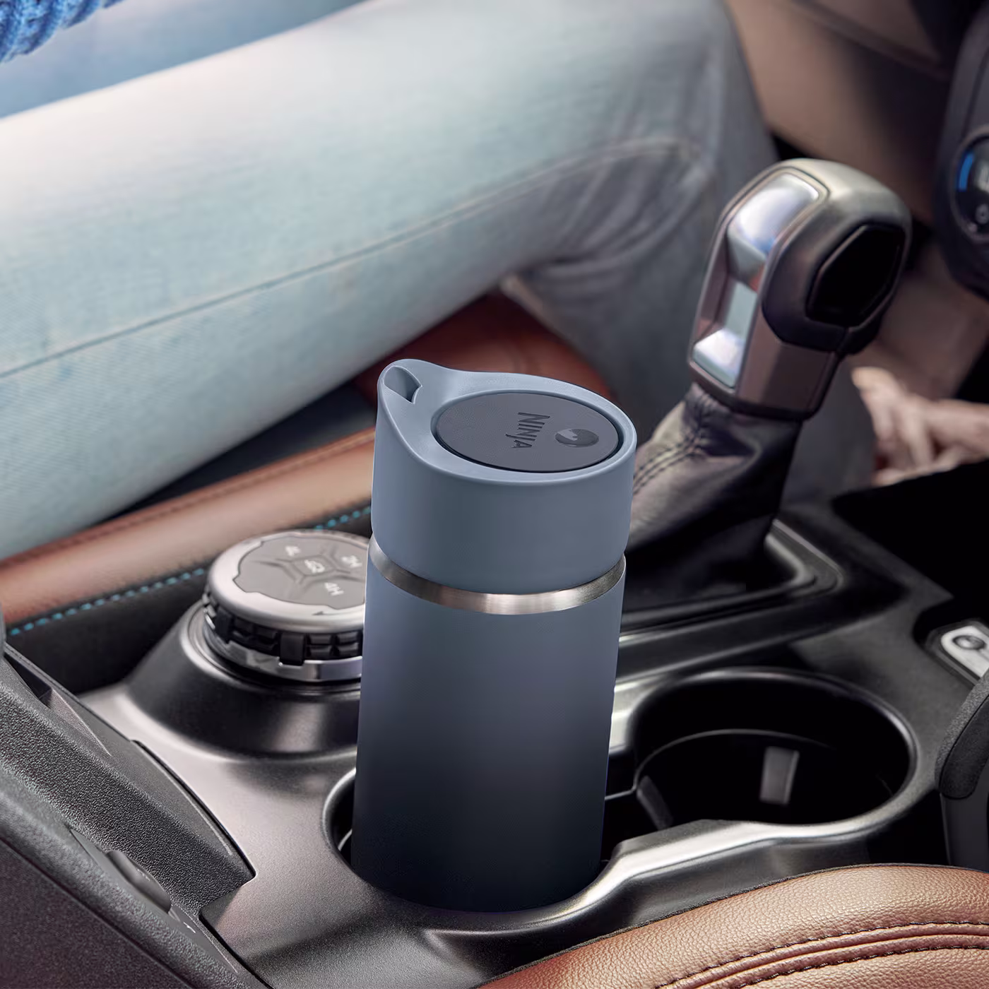 Travel mug with leak-proof lid, made BPA-free