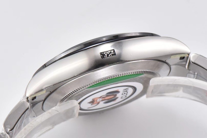 Superclone Rolex Daytona 40mm White Dial 116500LN