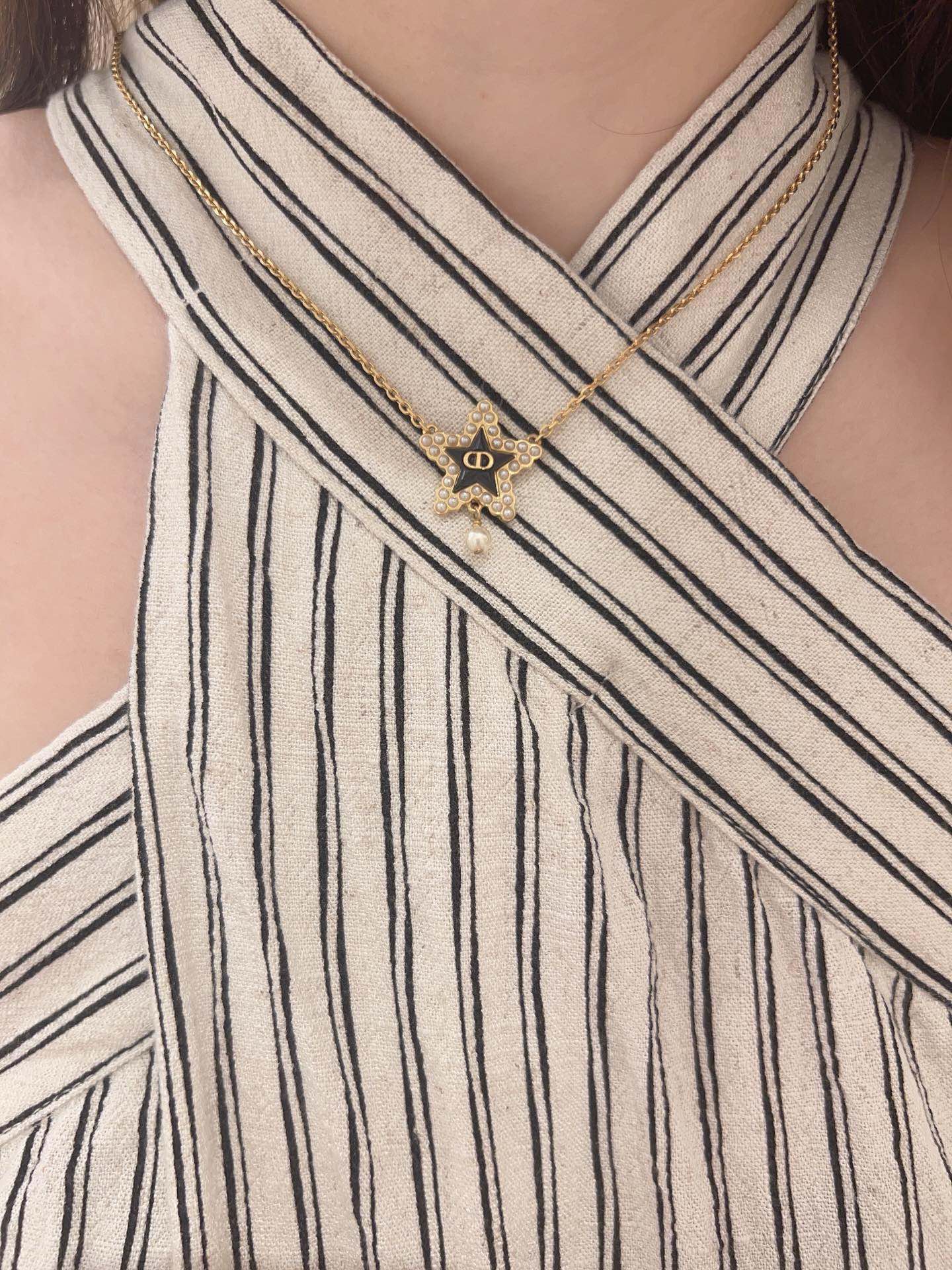 Dior Black Star Pendant Necklace - Original Replica Club
