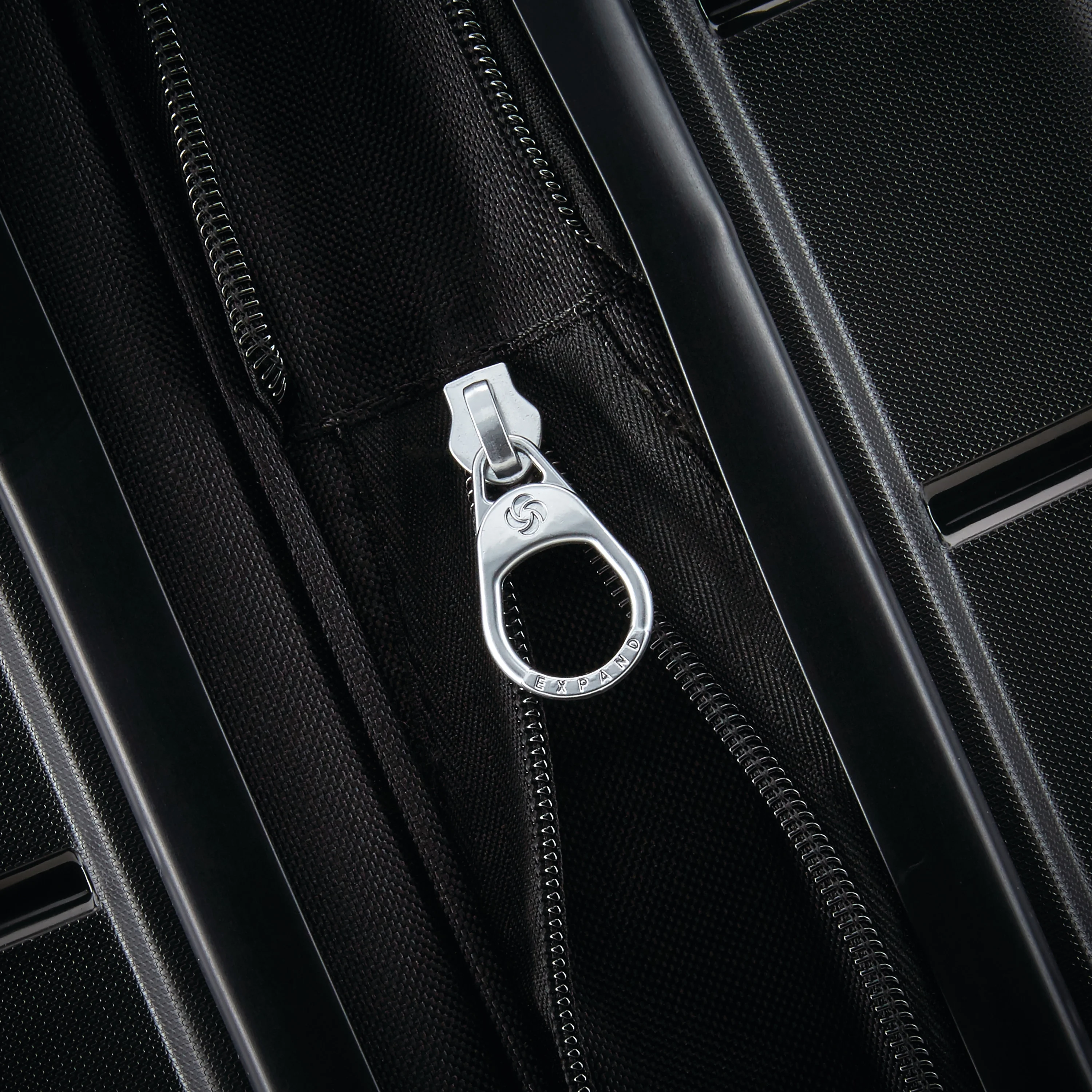 Samsonite Freeform 21" Hardside Spinner - Image 7