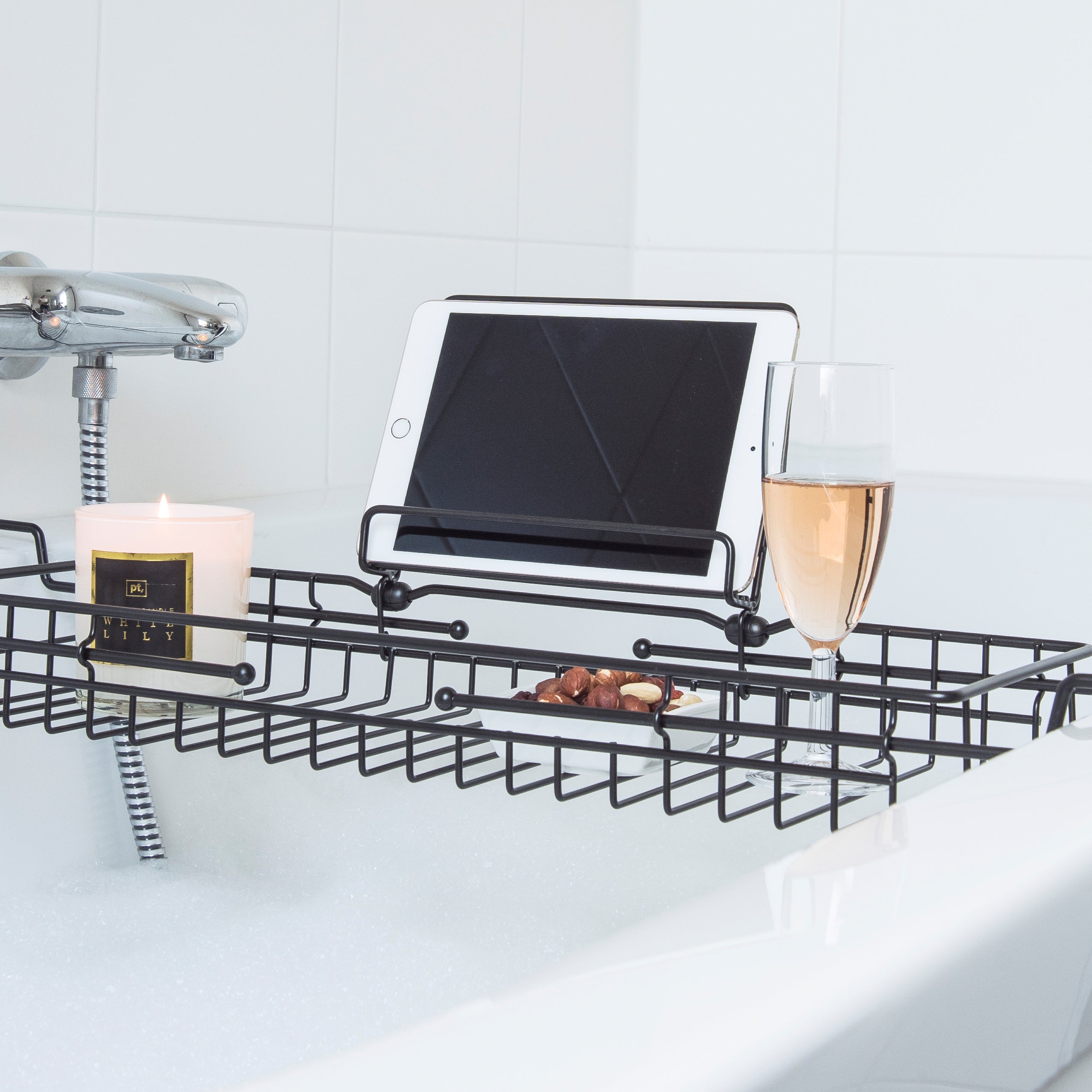 present time Caddy Badrek