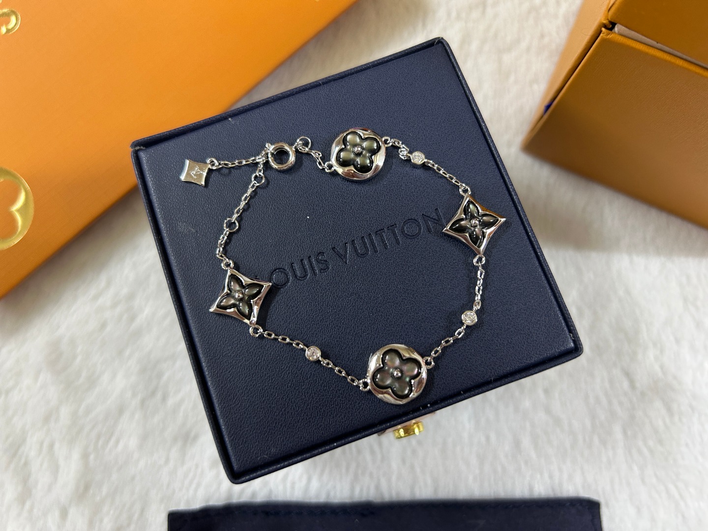 Louis Vuitton 4 Motifs Grey Mother of Pearl Color Blossom Bracelet - Original Replica Club