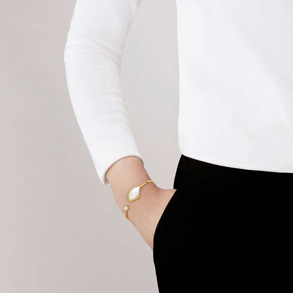 BRACELET PAON - CRISTAL INCOLORE NACRÉ BLANC ET LAQUE BLANCHE, PLAQUÉ OR JAUNE 18 CARATS