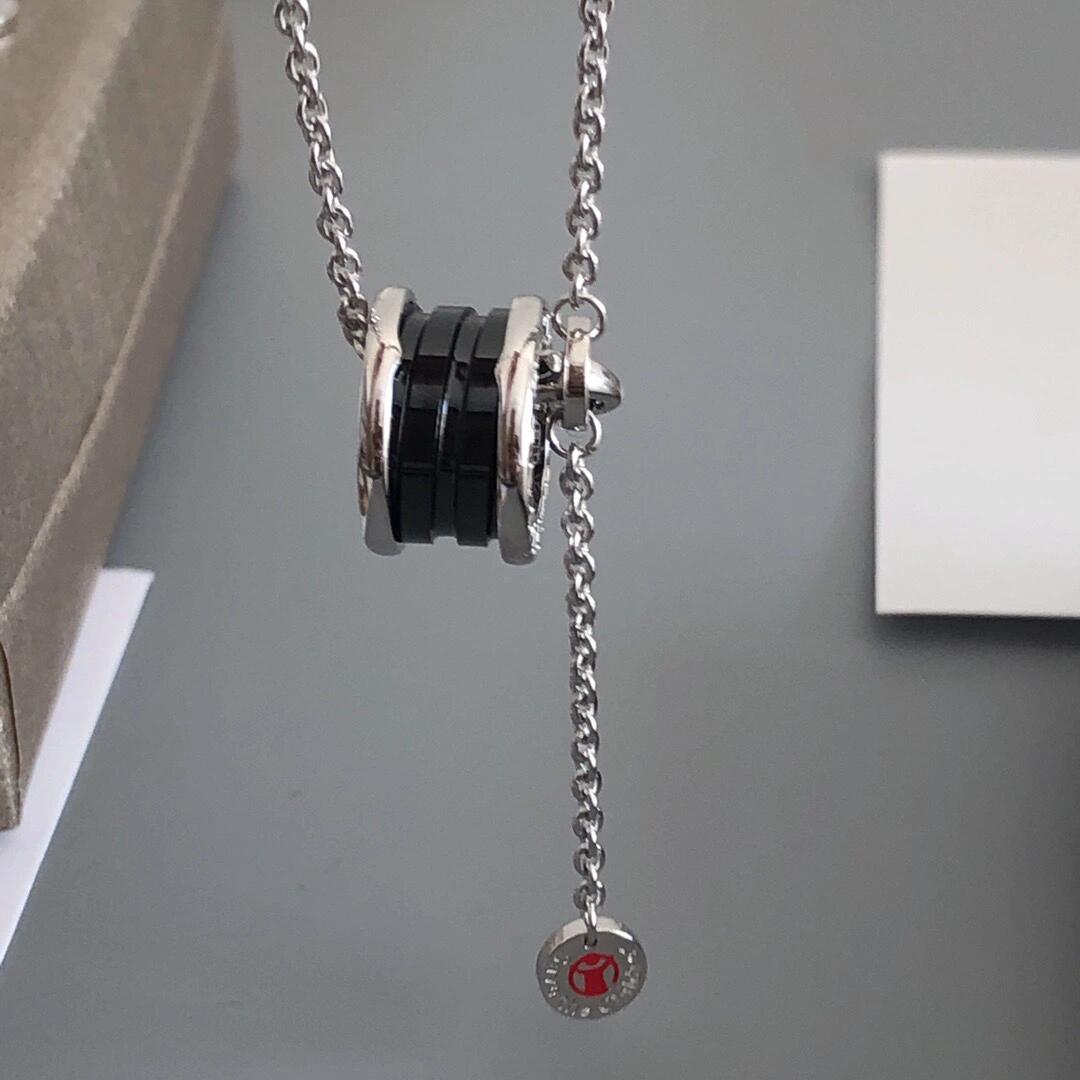 Dupe Bvlgari B.zero1 Bracelet in Silver Chain with Black Ceramic - Original Replica Club