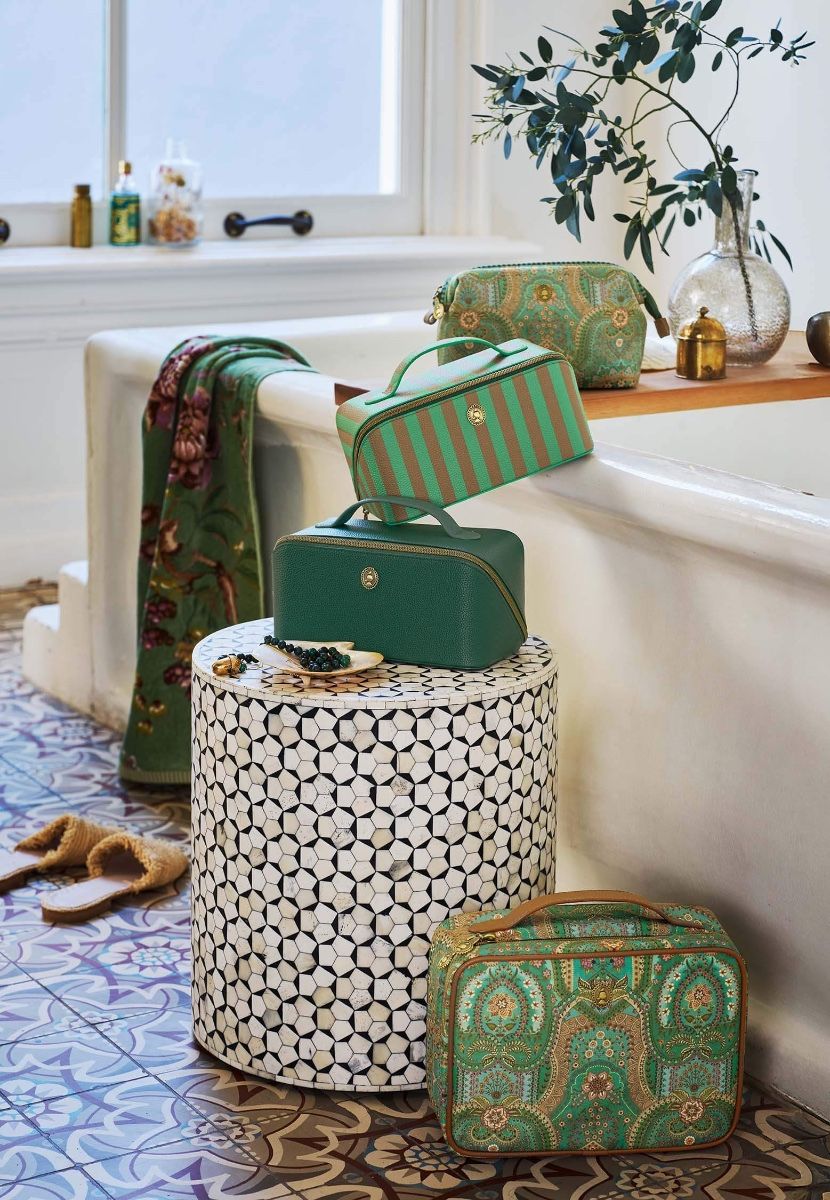 Cosmetic Bag Cyrille Medium Green