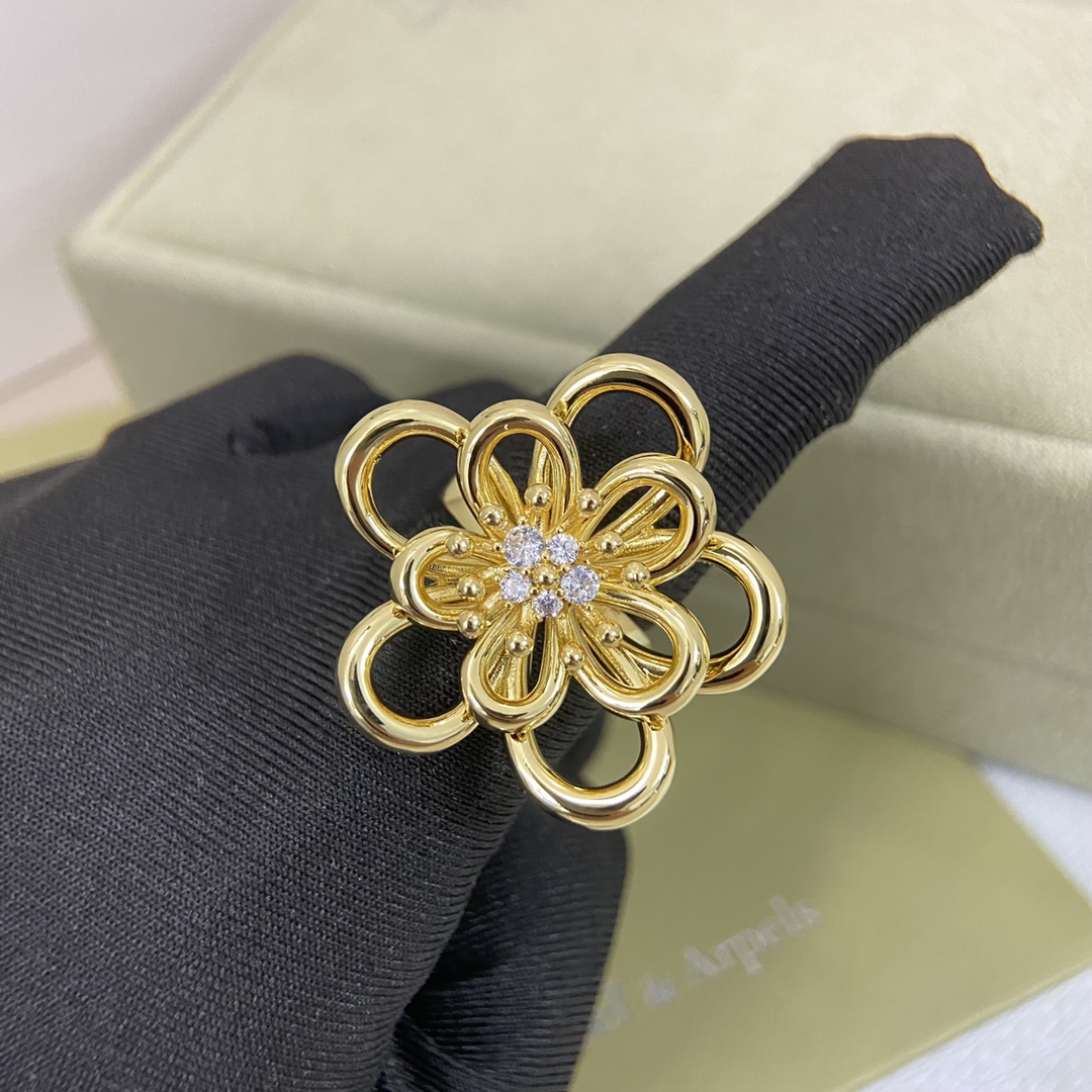 VCA Flowerlace Ring Hollow Flower - Original Replica Club
