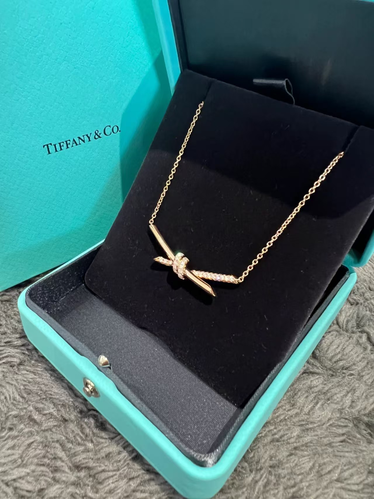 Tiffany Knot Pendant Necklace - Original Replica Club