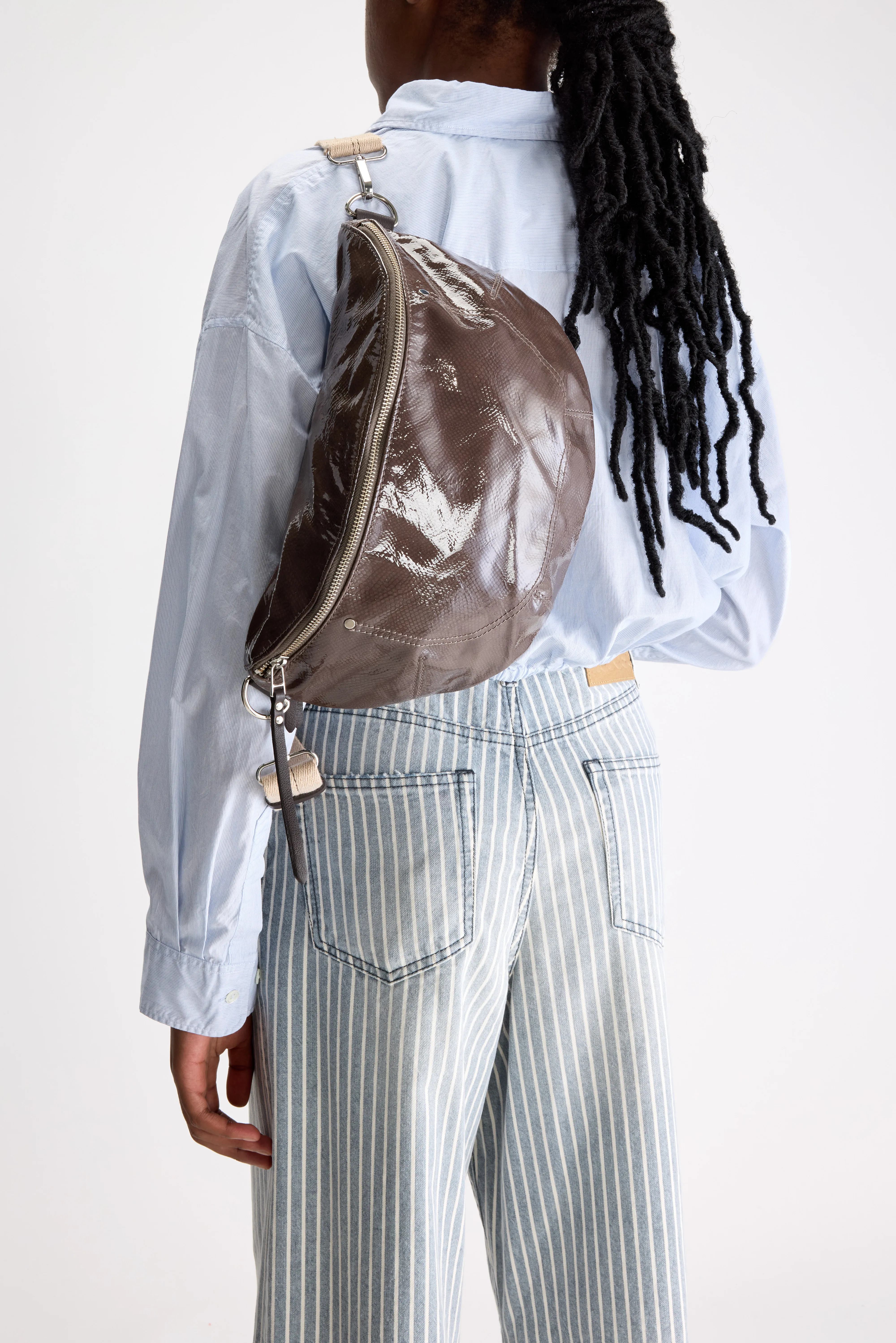 Bellerose Souply sling bag (261 / W / IRON)