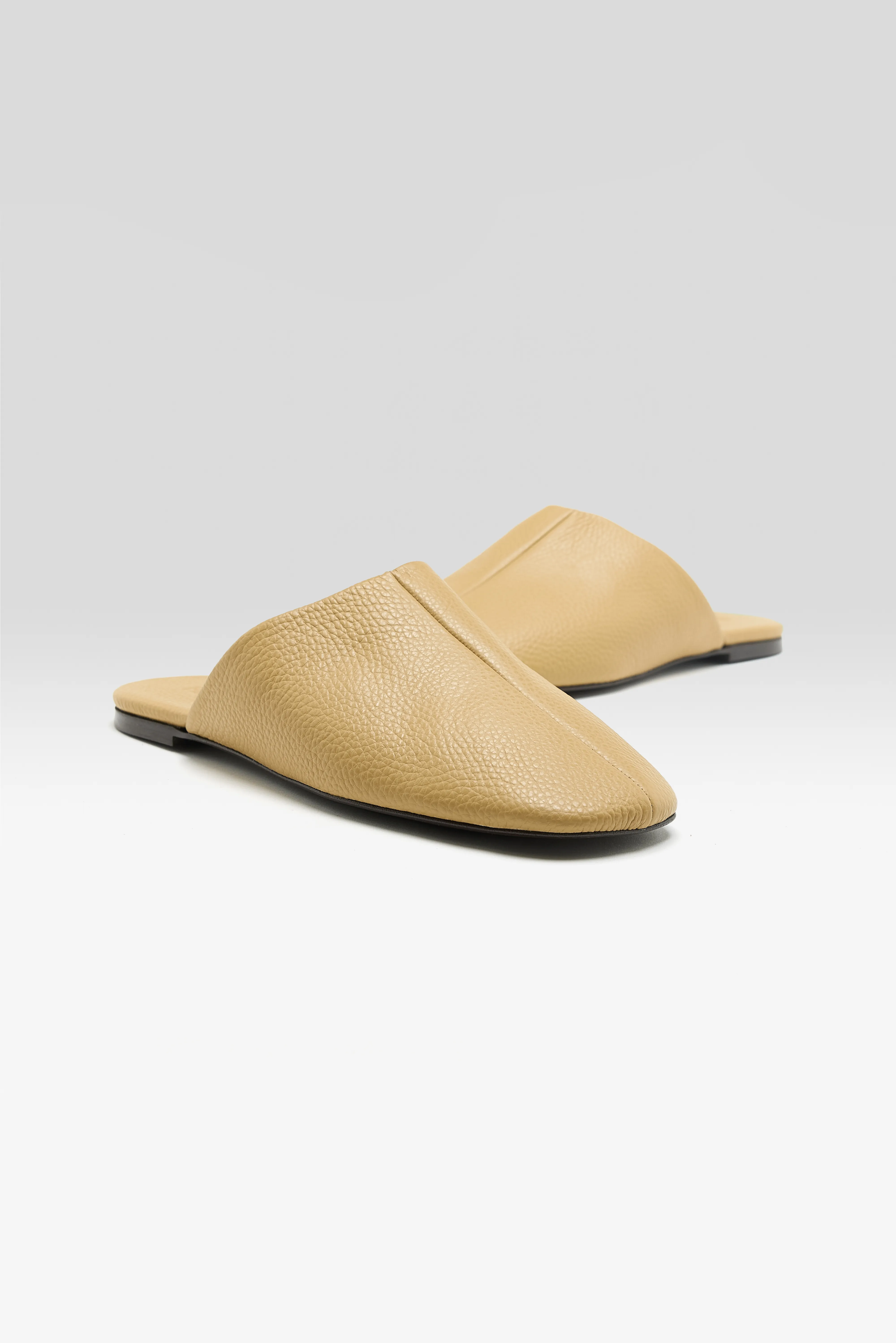 Bellerose Maurine Mules  (261 / W / BISCOTTI)