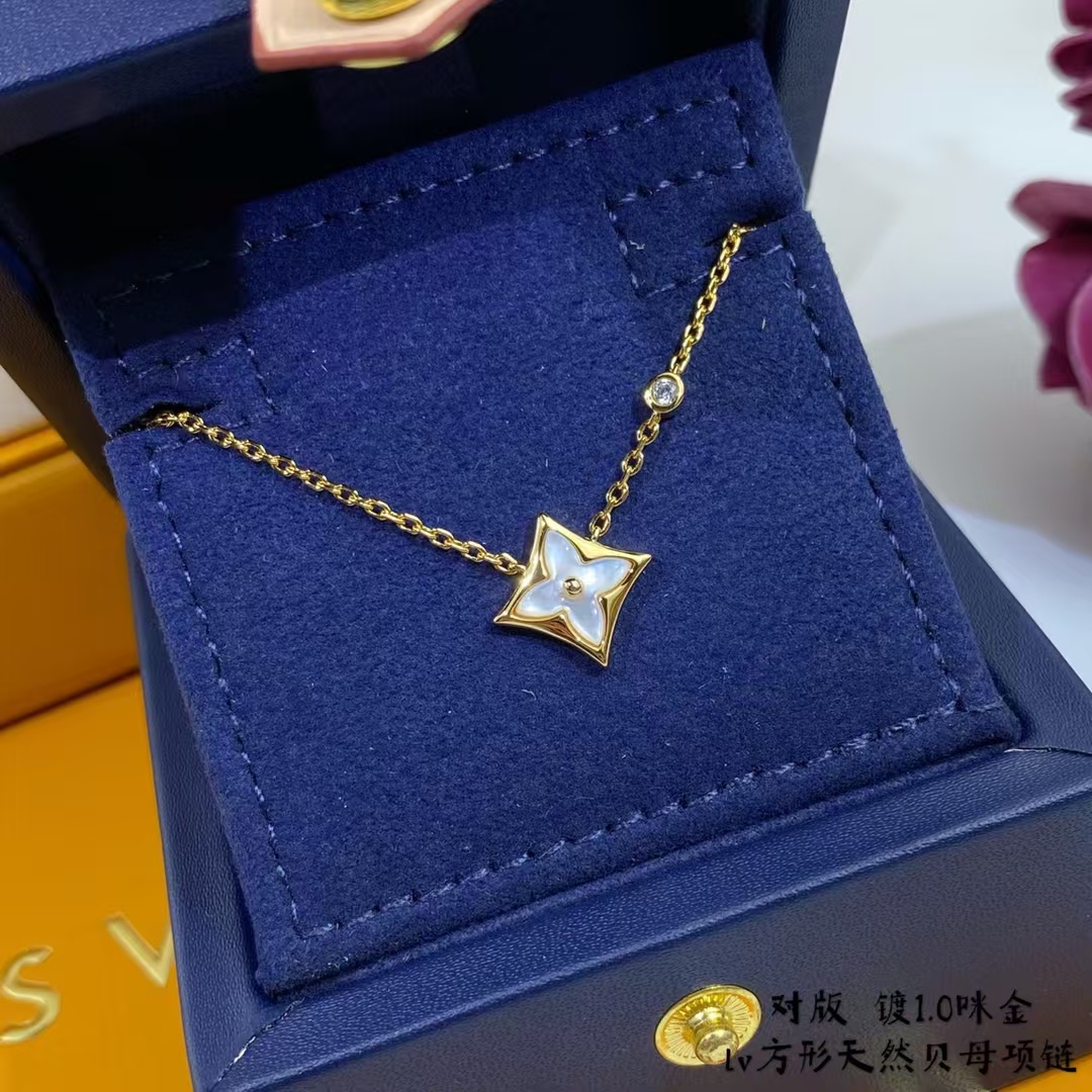 Louis Vuitton Color Blossom BB Star Pendant Necklaces - Original Replica Club