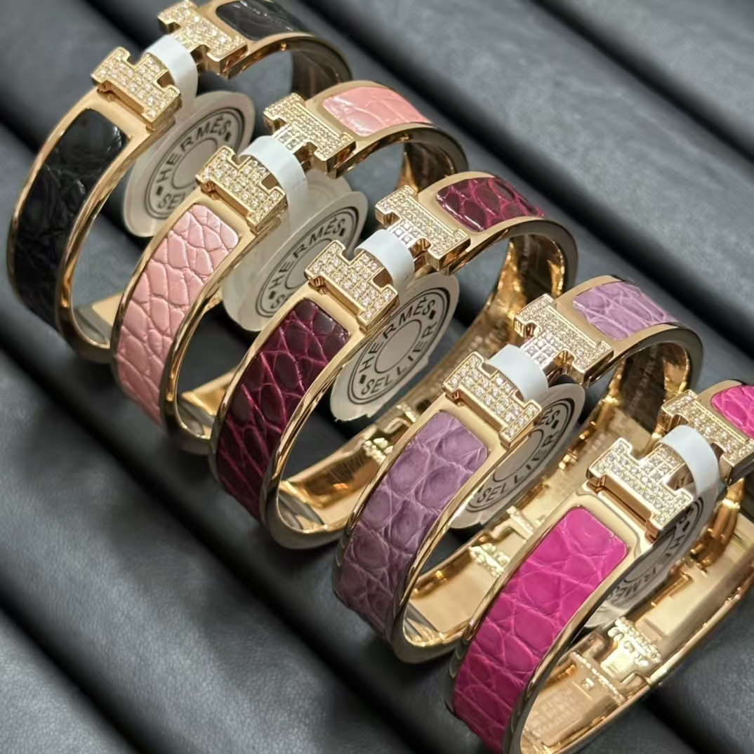 Hermes Crocodile Bracelet Bangle - Original Replica Club