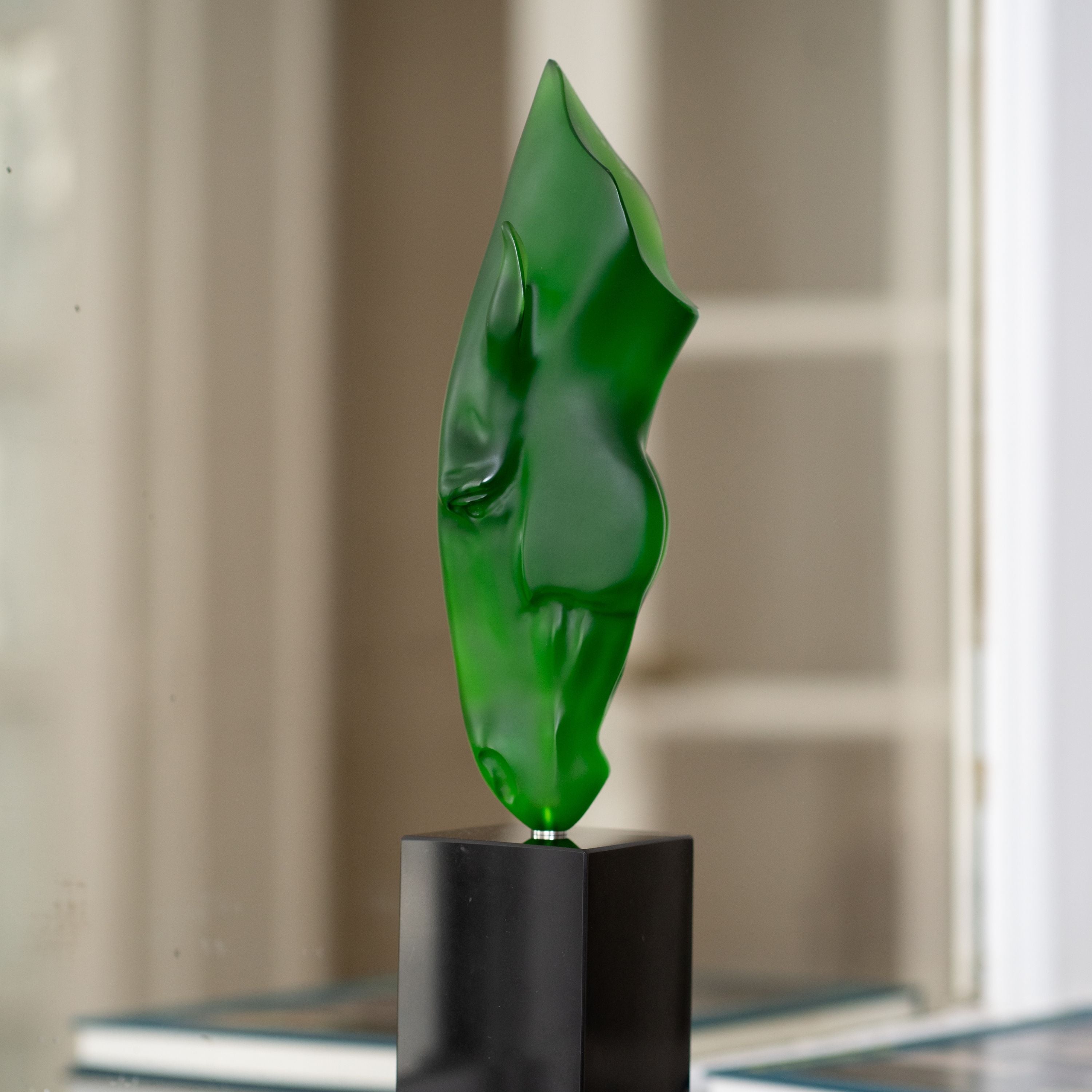 STILL WATER BY NIC FIDDIAN GREEN & LALIQUE 2024 - CRISTAL VERT