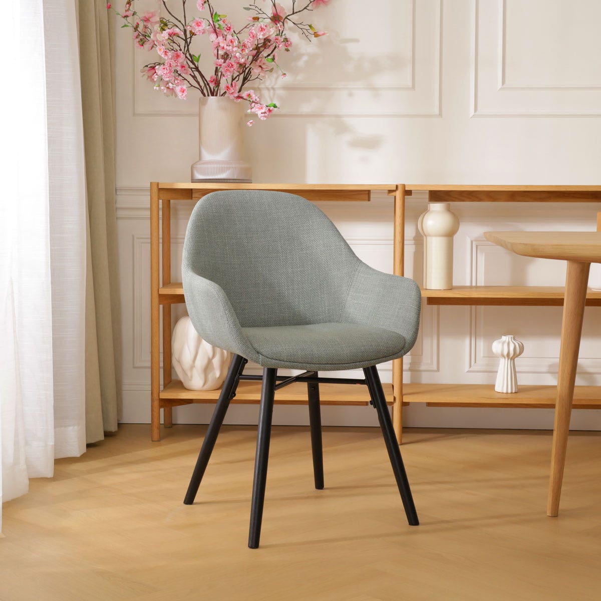 Nolon Nena-Mae Eetkamerstoel Saliegroen - Zwarte Houten Poten