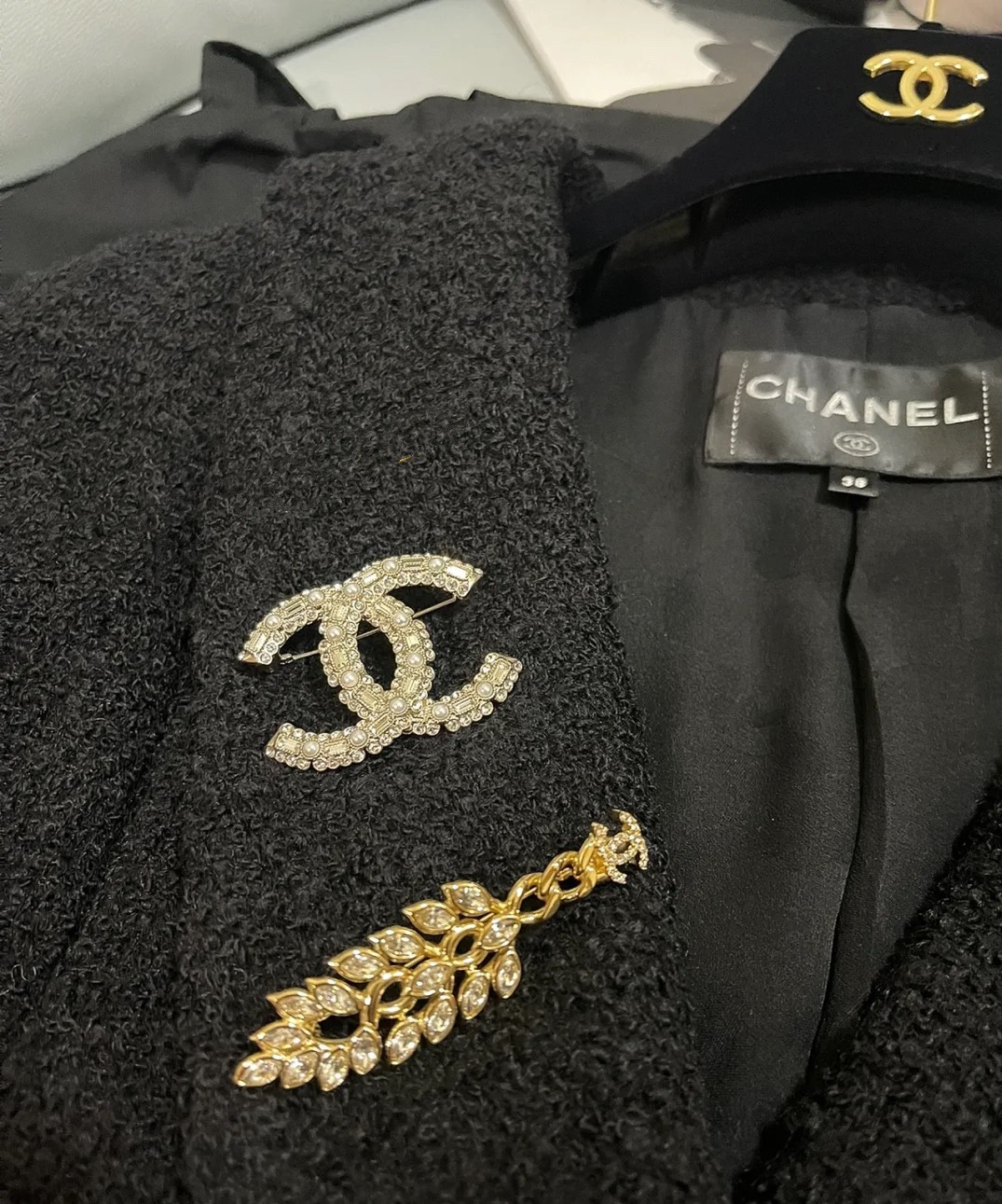 Chanel Vintage Pearl Rhinestone CC Brooch - Original Replica Club