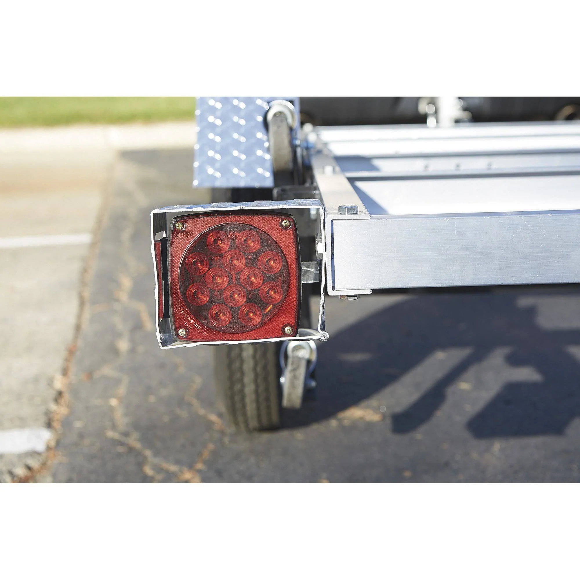 Ultra-Tow 4ft. x 8ft. Folding Aluminum Utility Trailer Kit-1170Lb. Load Capacity 3806S109