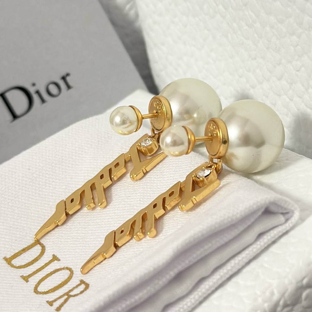 Dior Tassel JADIOR Pearl Earrings - Original Replica Club
