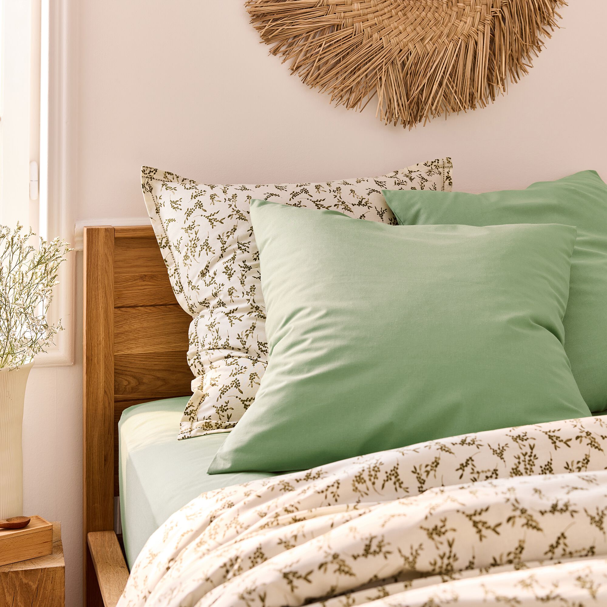 MIRAGE - Lot de 2 taies d'oreiller en coton 65x65cm - vert pistache