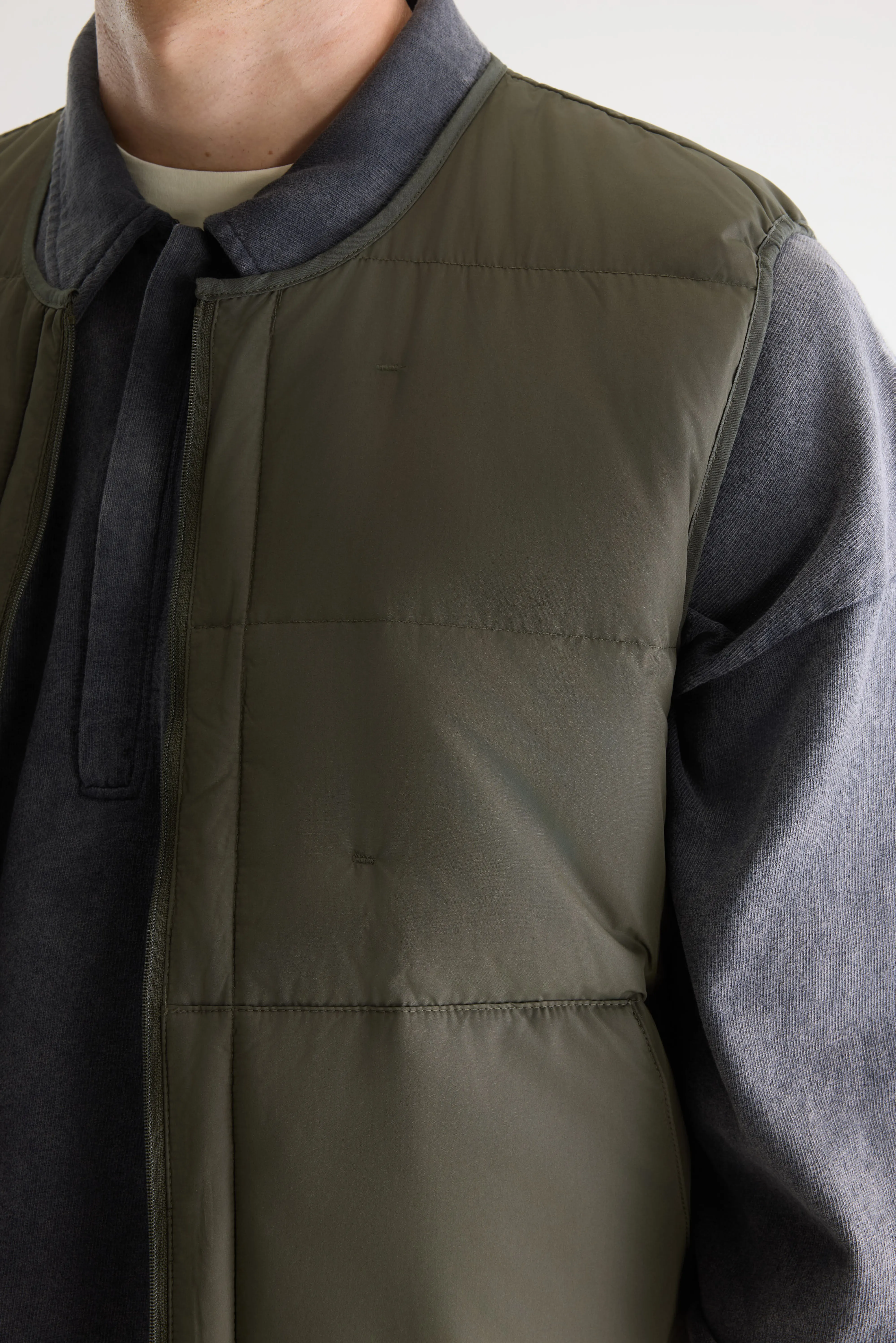 Bellerose Hoch sleeveless green bodywarmer (251 / M / DARK OLIVE)