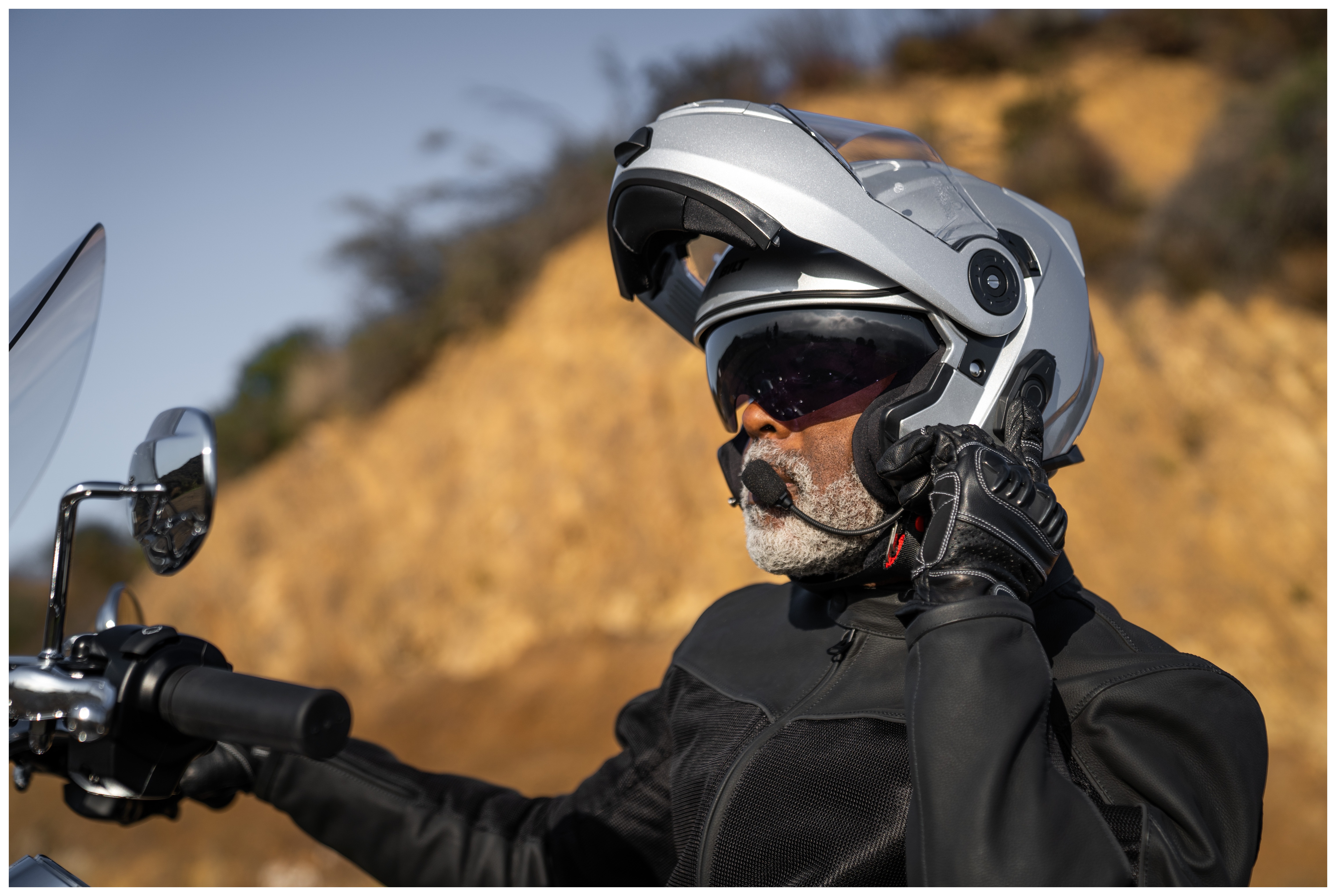 SportsBikeShop BILT Techno 3.0 Modular Sena Bluetooth Helmet (XL)
