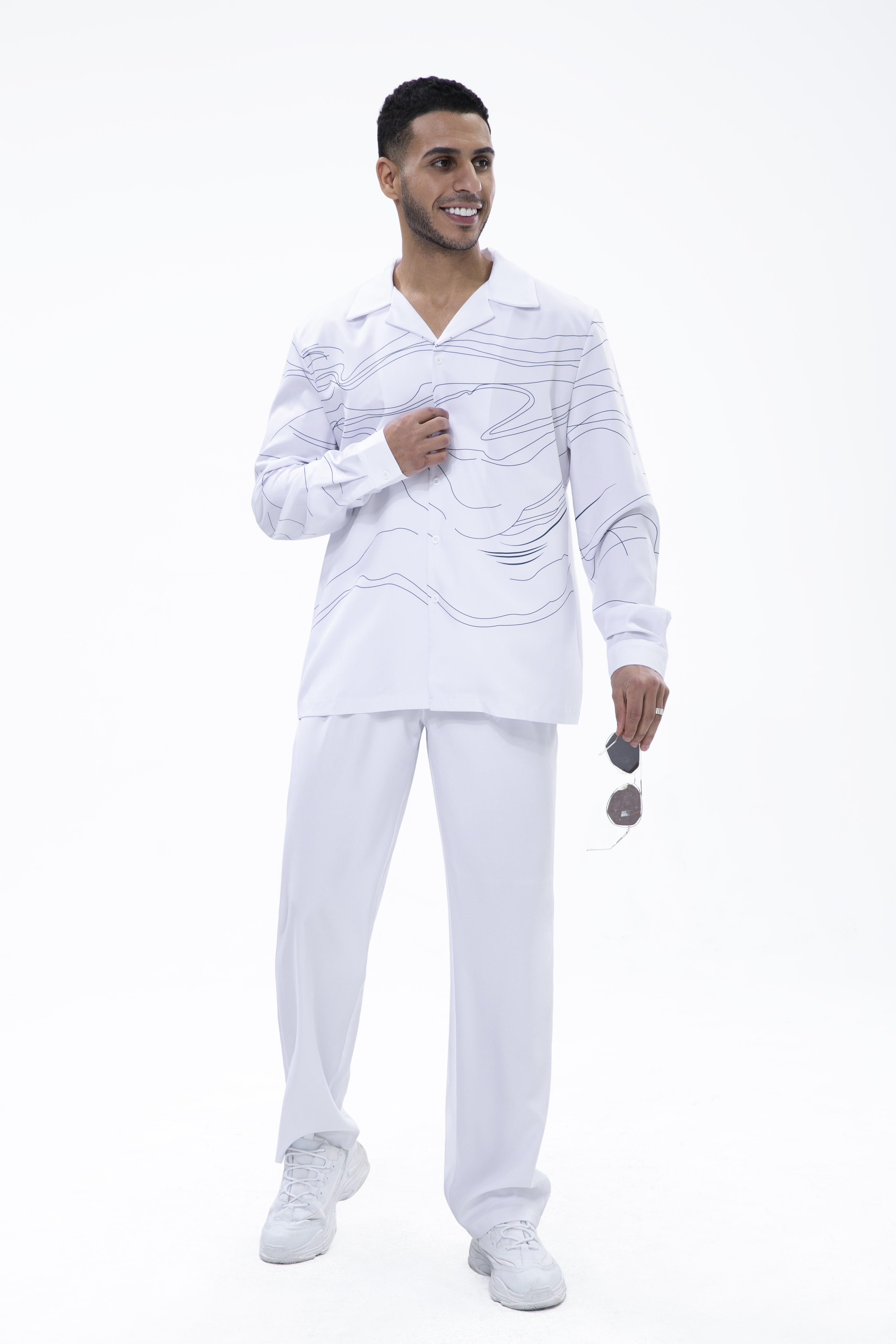 Suitmens White Art Two-Piece Long Sleeve Print Walking Pants