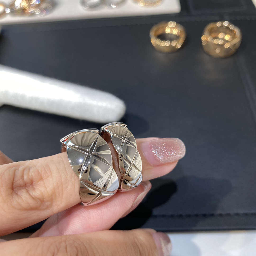 Chanel No Diamond Wide Coco Crush Ring - Original Replica Club