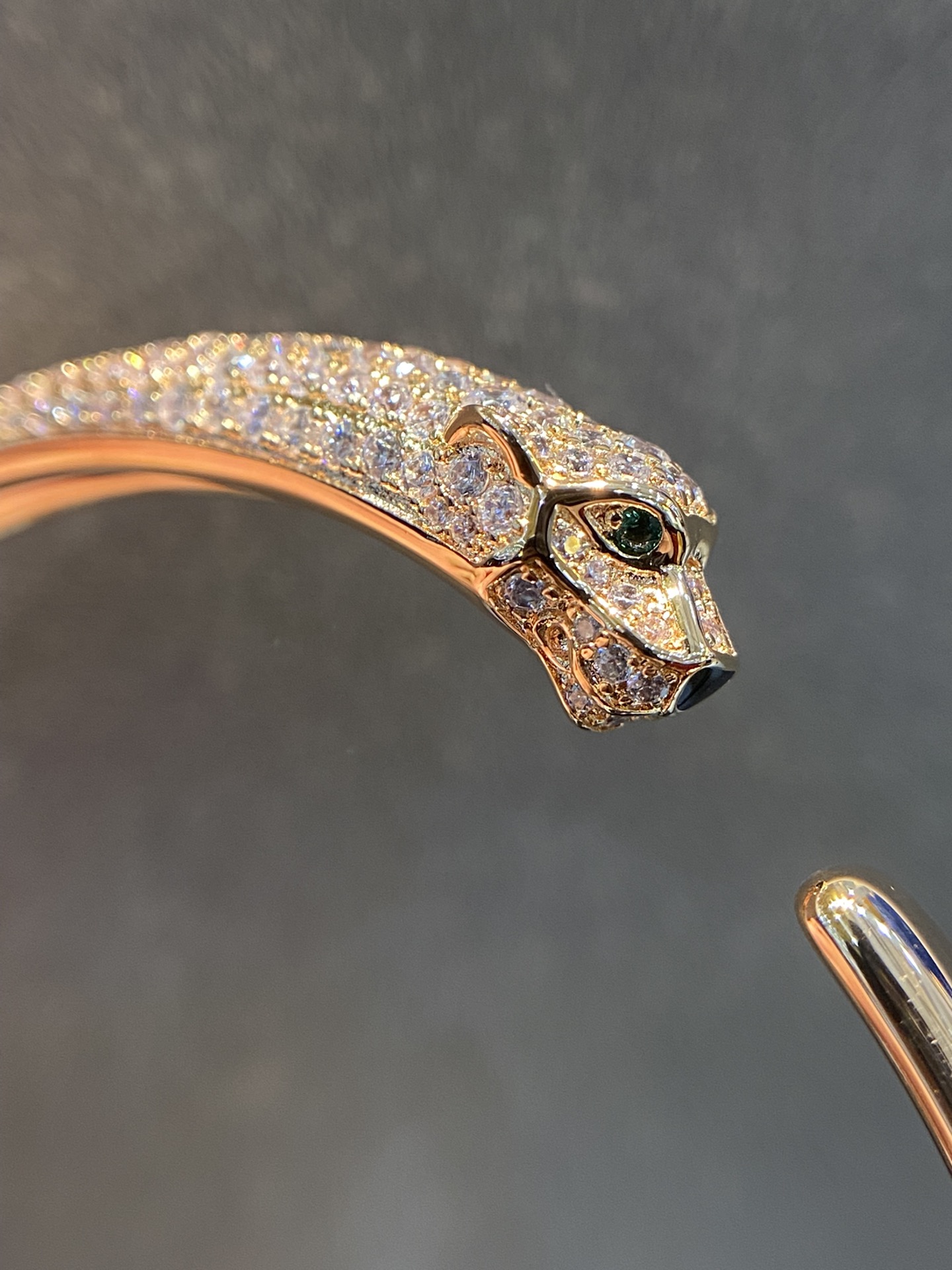 Cartier Half Diamond Panthère de Bracelet Open Cuff Bangle - Original Replica Club