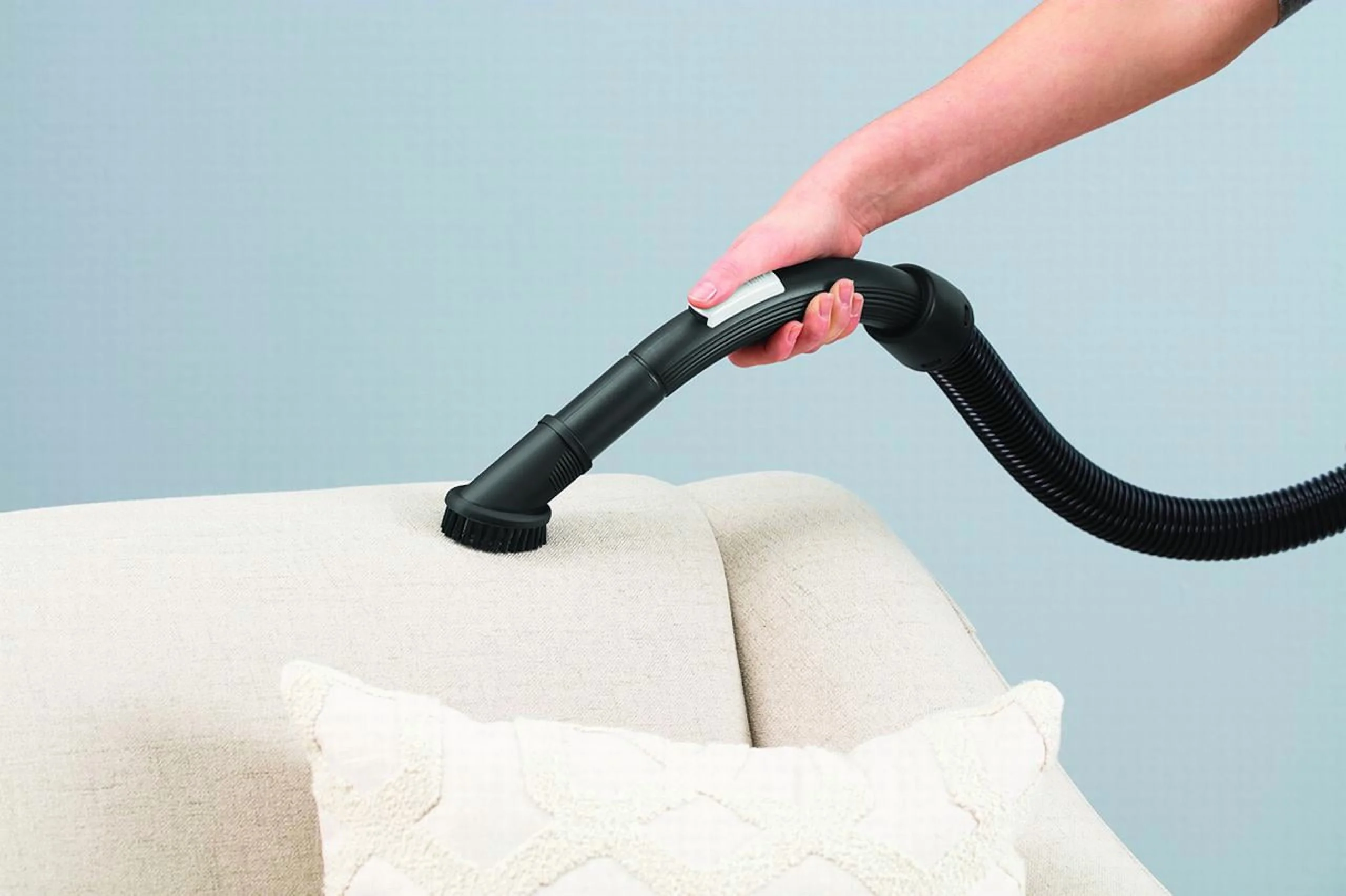 BISSELL Zing Bagless Canister Vacuum 2156 - Image 7