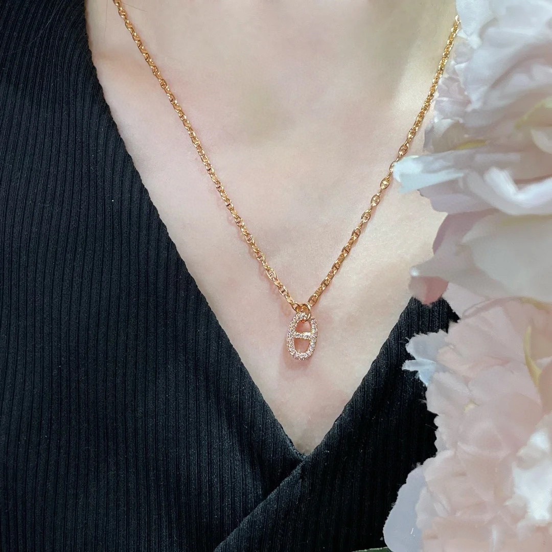 Hermes Pig Nose Pendant Necklace - Original Replica Club