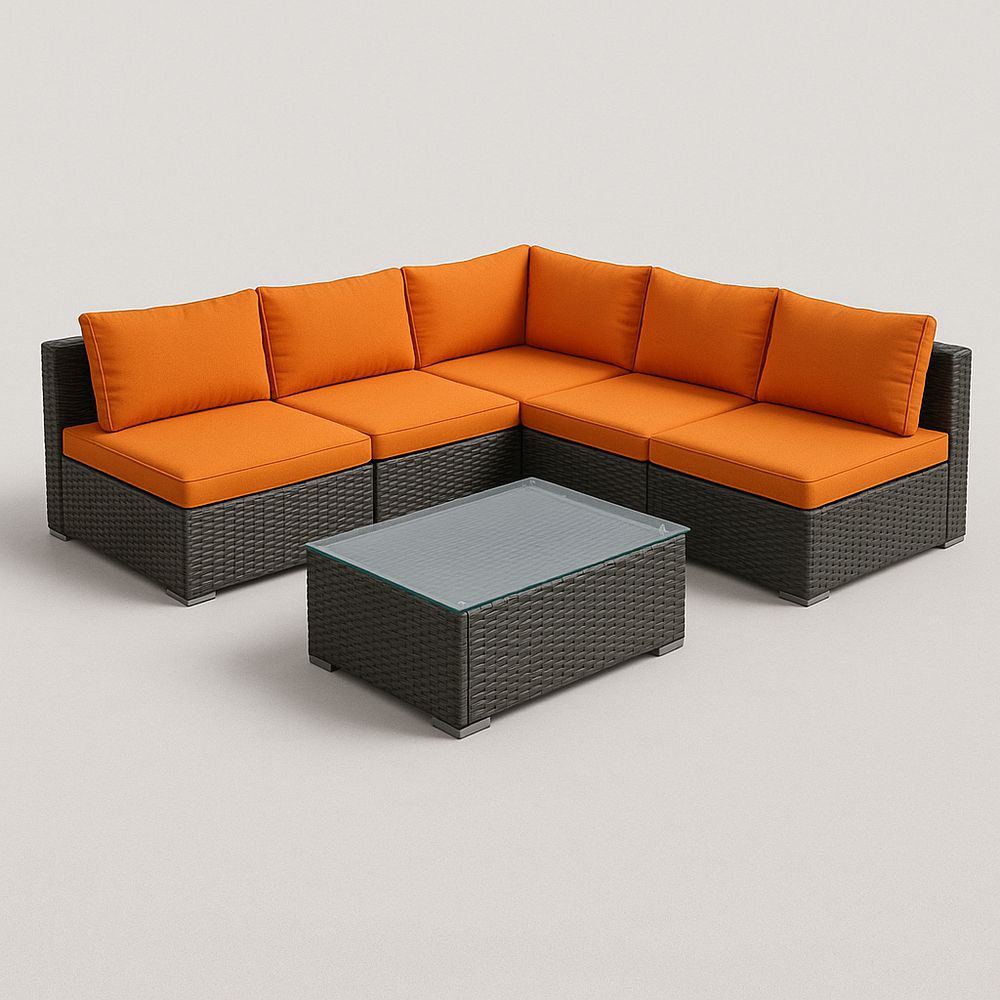 Sofá modular exterior en esquina con mesa de centro, cojines extraíbles y diseño naranja