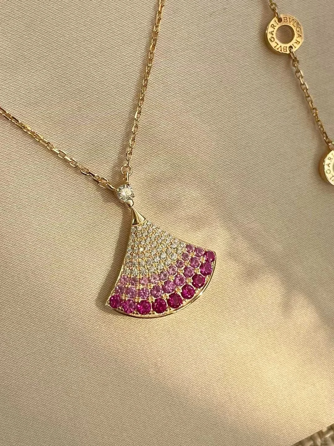Bvlgari Divas' Dream Necklace - Original Replica Club