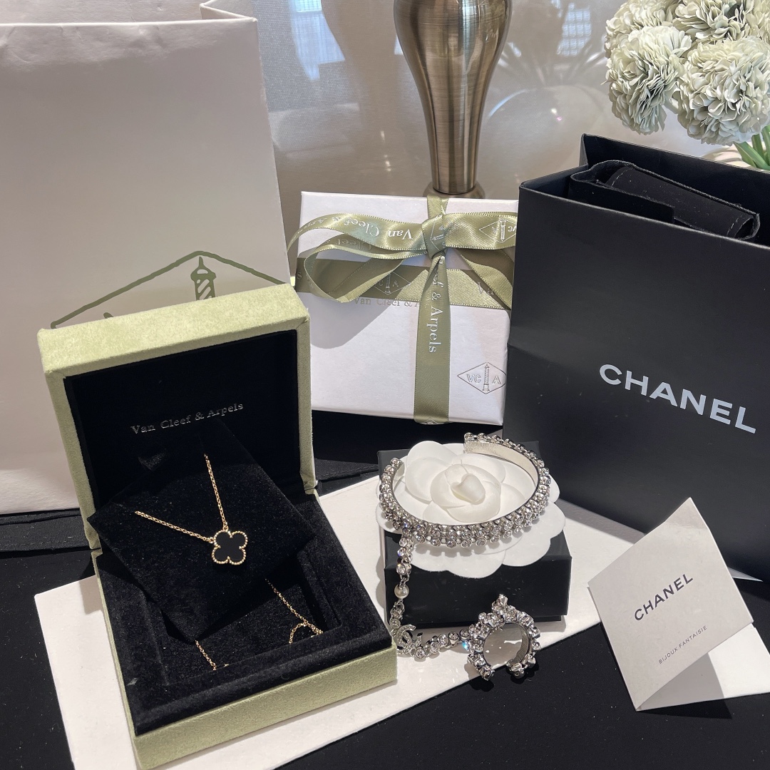 Chanel Hand Chain Hand Harness Open Cuff Bangle Bracelet Ring - Original Replica Club