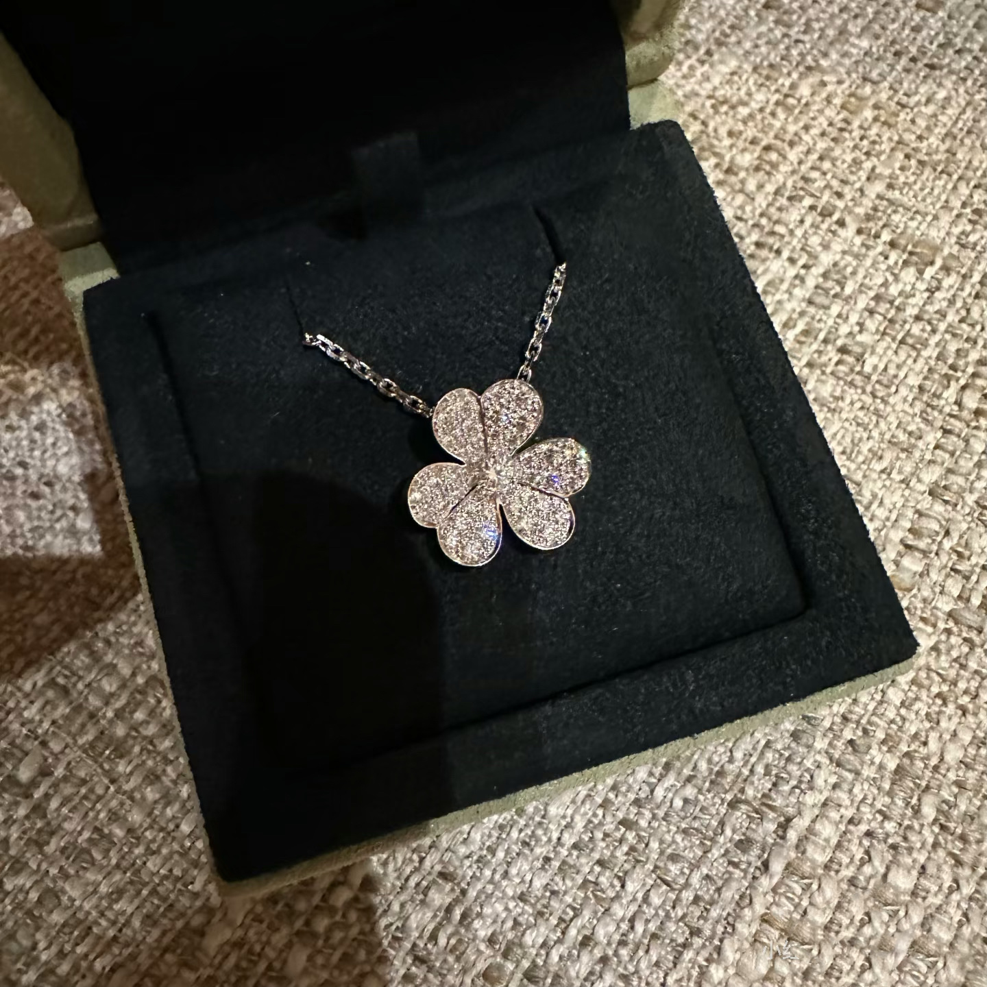 VCA Full Diamond Frivole Pendant Necklace - Mini - Original Replica Club