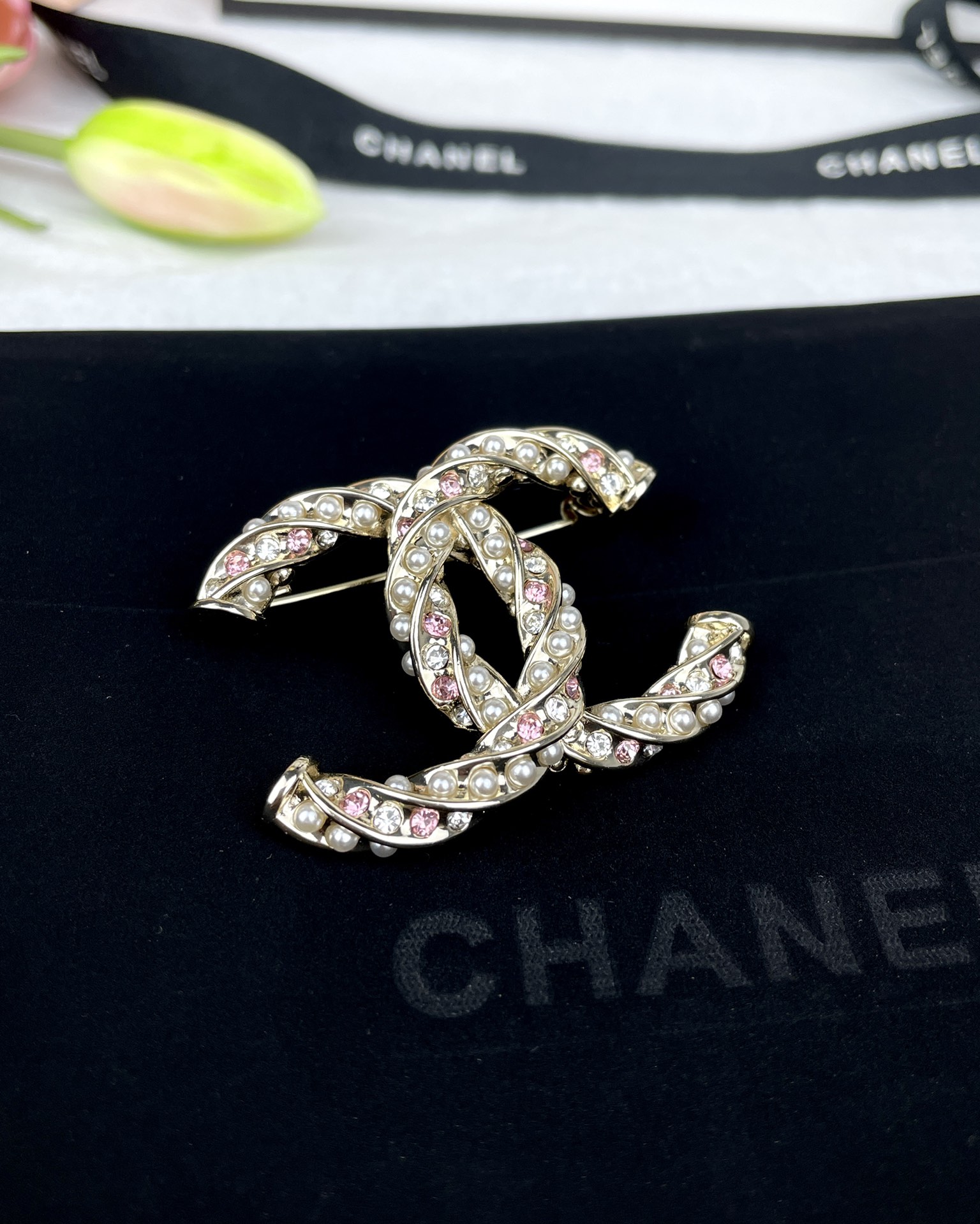 Chanel Light Gold Pink Diamond Pearl Twist CC Brooch - Original Replica Club