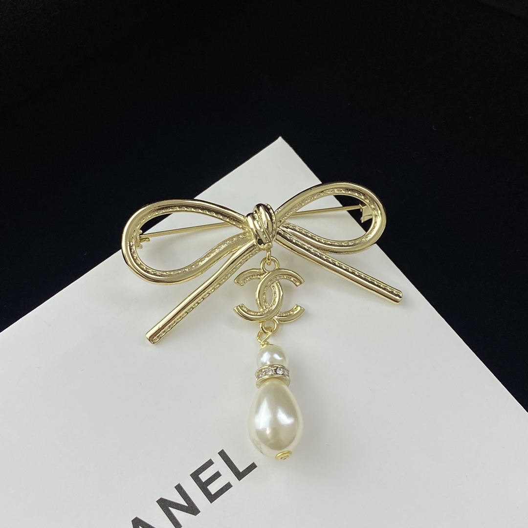 Chanel Bow CC Teardrop Pearl Brooch - Original Replica Club