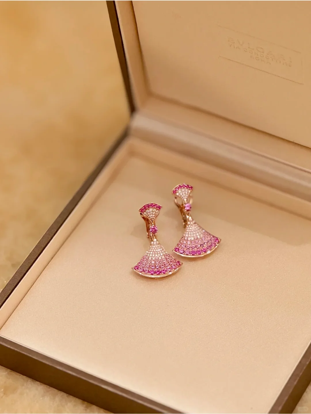Bvlgari Divas' Dream Earrings - Full Diamond - Original Replica Club