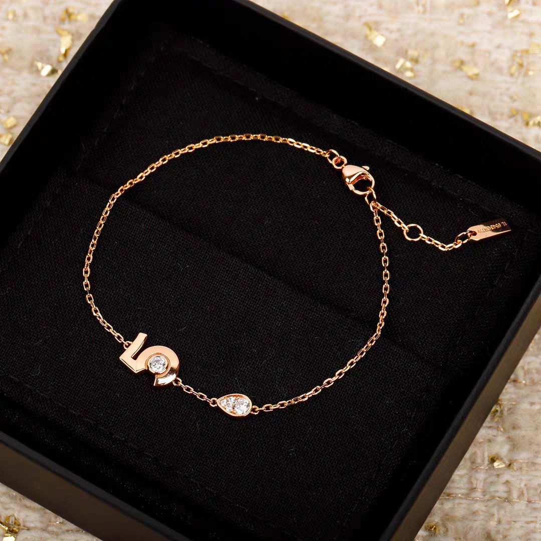 Chanel NO.5 Bracelet - Original Replica Club