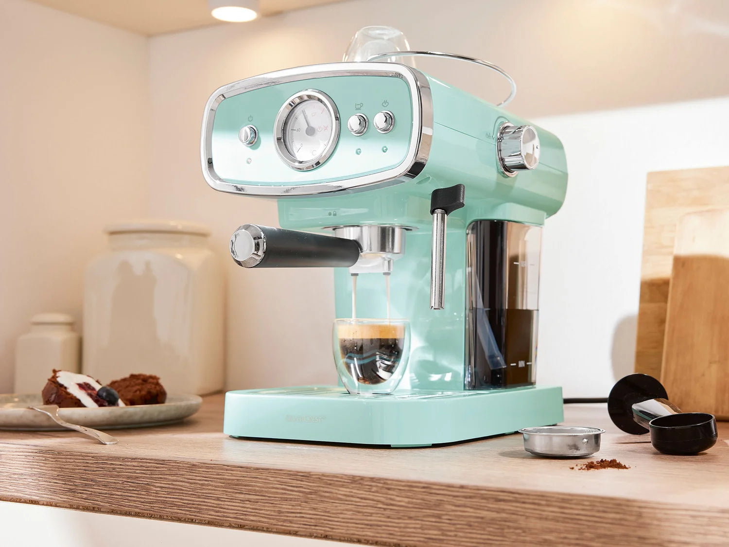 SILVERCREST KITCHEN TOOLS SEM 1050 A2 espresso machine with portafilter system