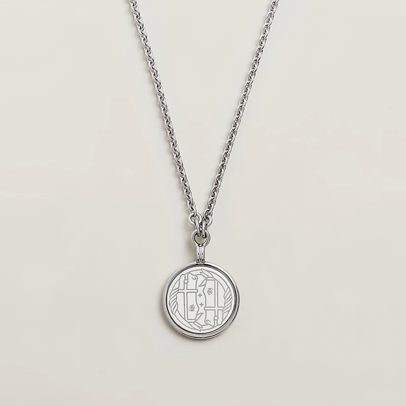 Replicate Medaille Quadrige necklace, small model(1:1 replica) - Original Replica Club