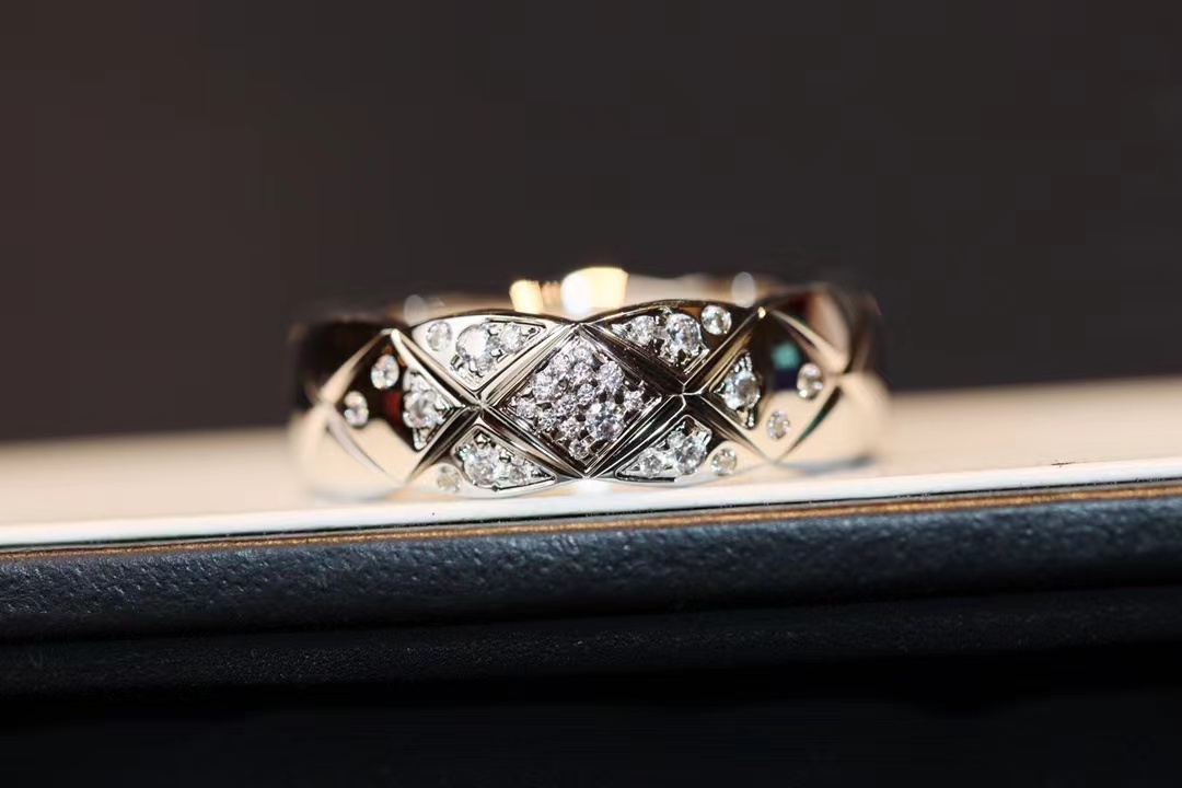 Chanel Diamond Coco Crush Ring - Wide - Original Replica Club