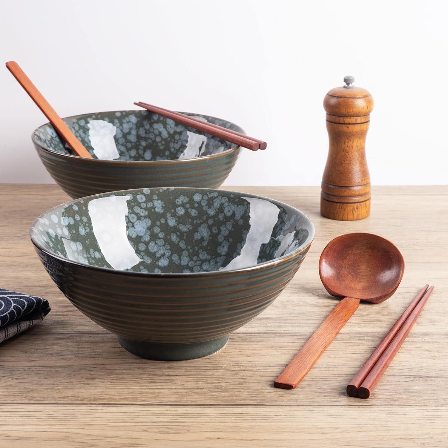 40oz Japanese Ceramic Ramen Bowl Set of 2 with Chopsticks and Spoons for Pho Udon Asian Soup Noodles (Jade Speck)