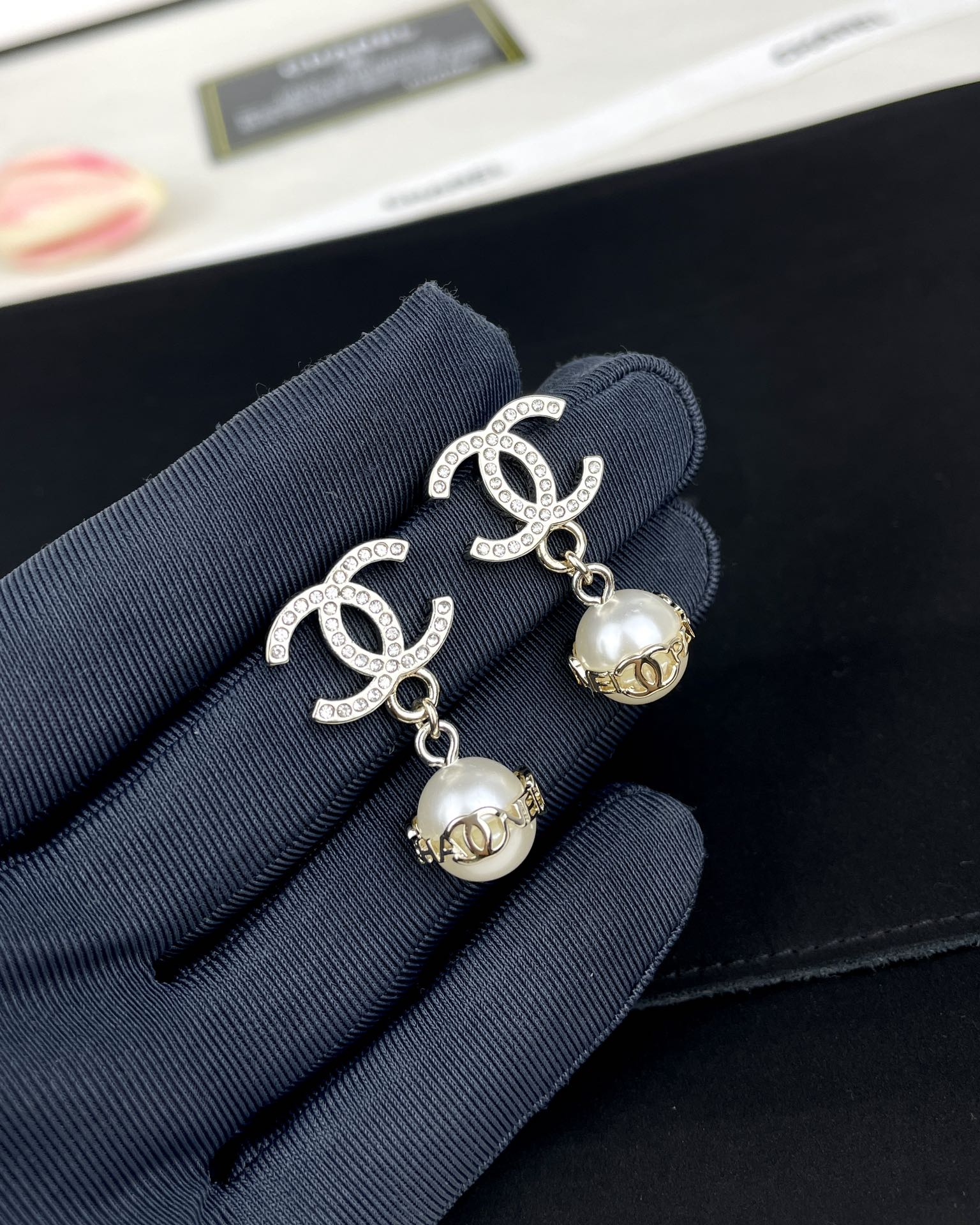 Chanel Diamond CC Pearl Drop Earrings - Original Replica Club