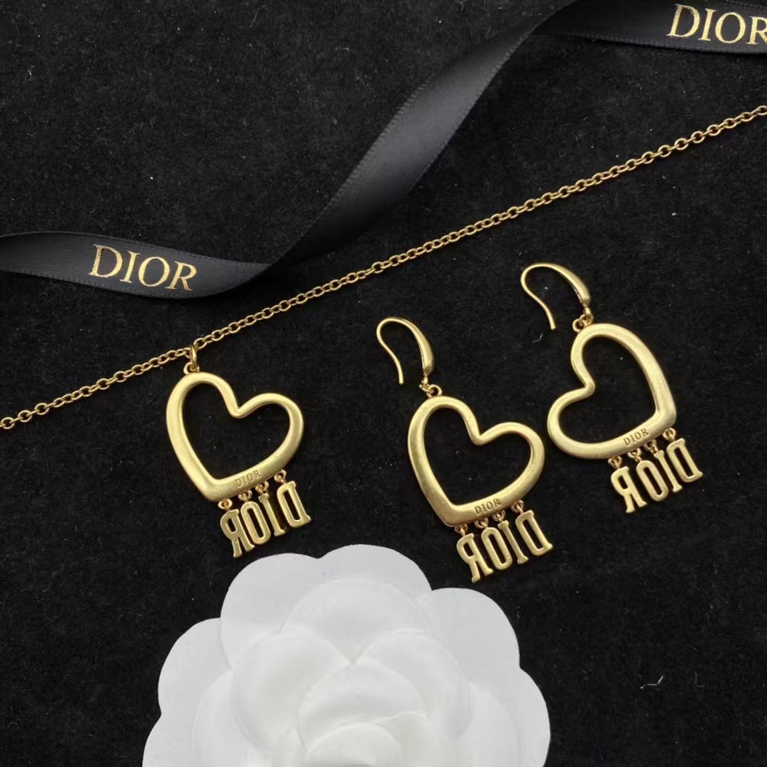 Dior Letters Heart Necklace and Earrings - Original Replica Club