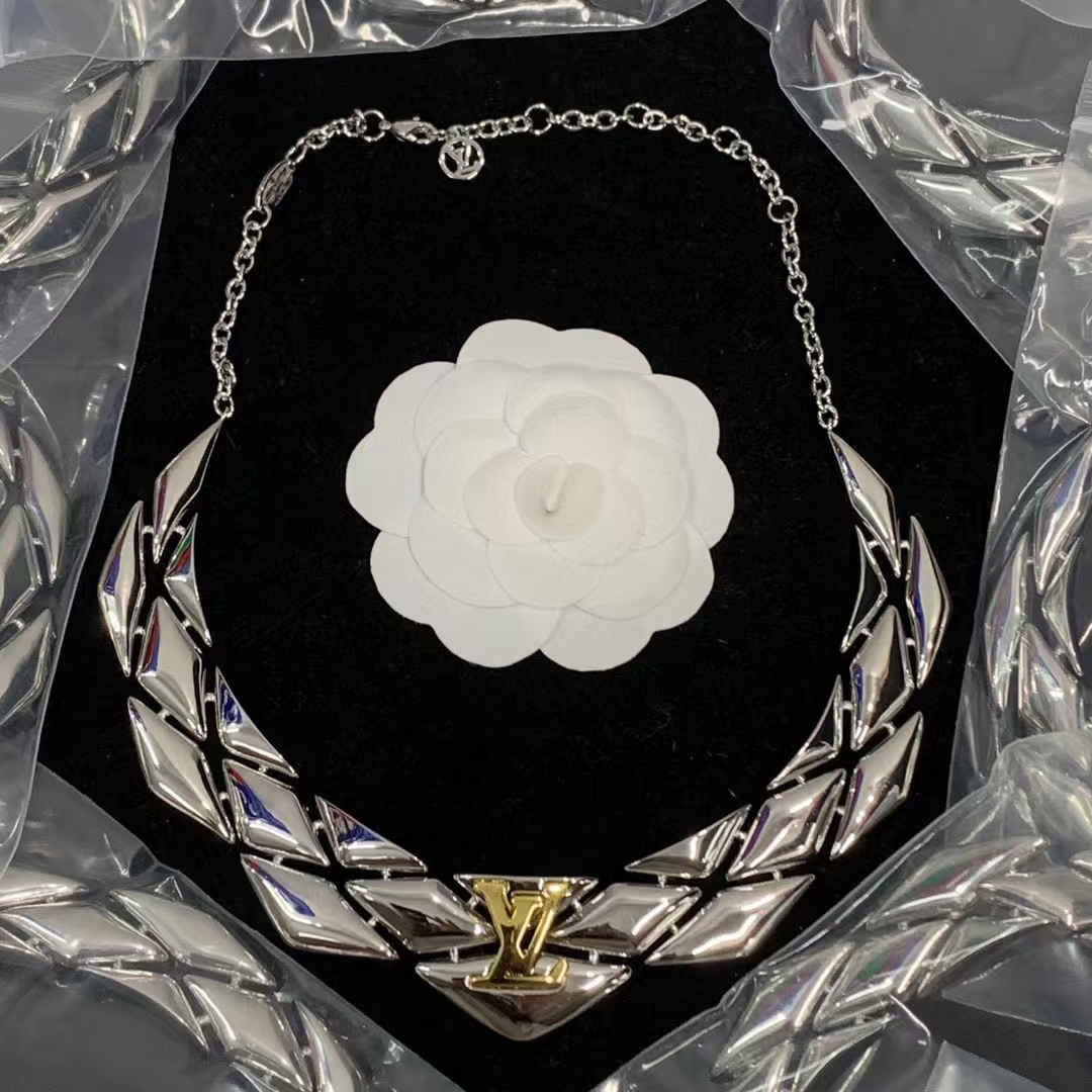 Louis Vuitton Mixed Color Necklace - Original Replica Club