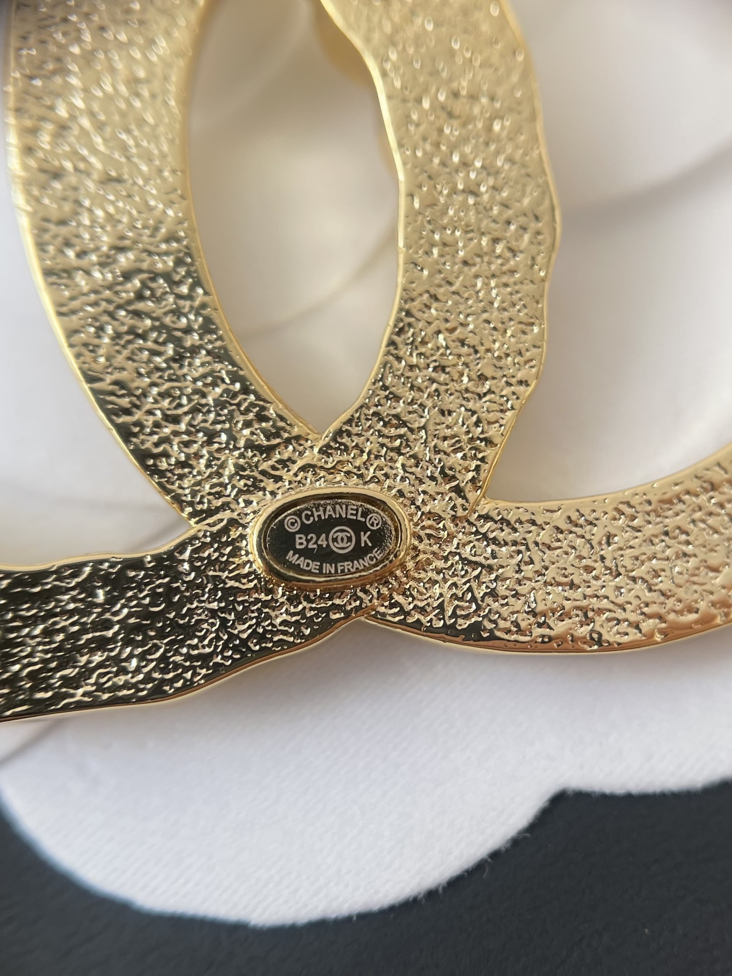 Chanel Light Gold CC Brooch - Original Replica Club
