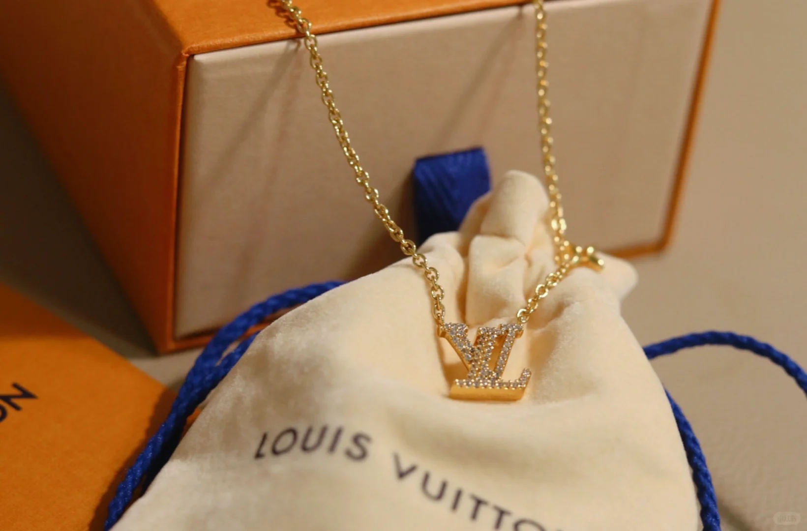 Louis Vuitton LV Letter Pendant Necklaces - Original Replica Club