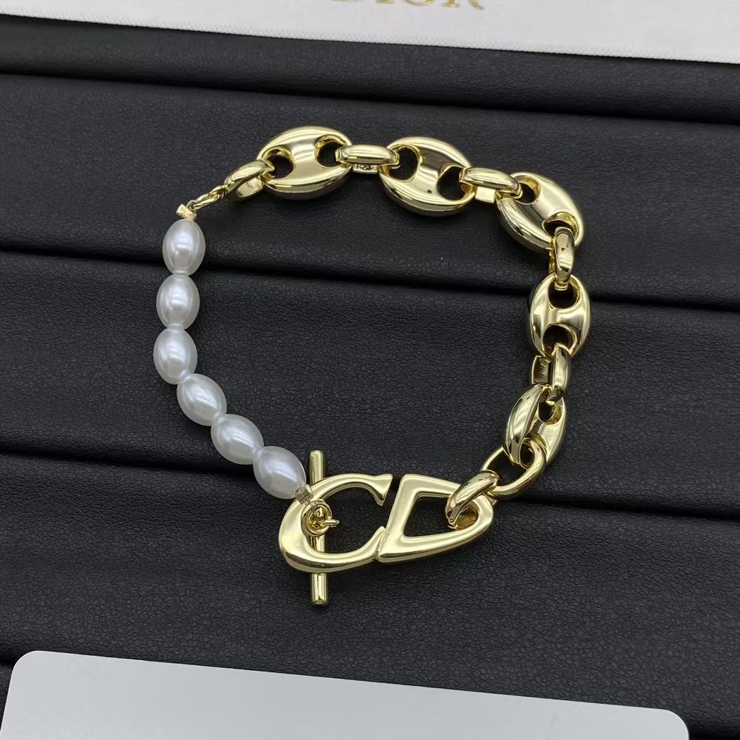 Dior Pearl and Chain Bracelet - Original Replica Club
