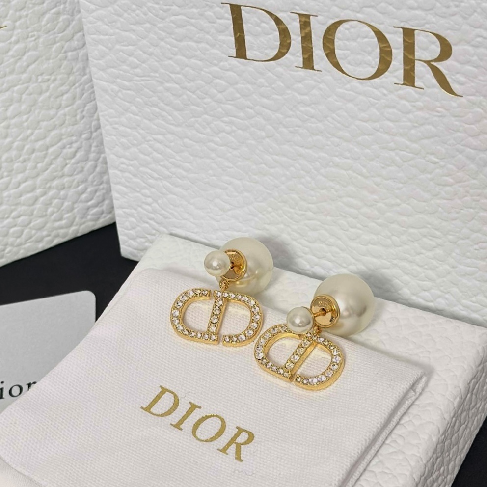 Dior Sweet CD Pearl Stud Earrings - Original Replica Club